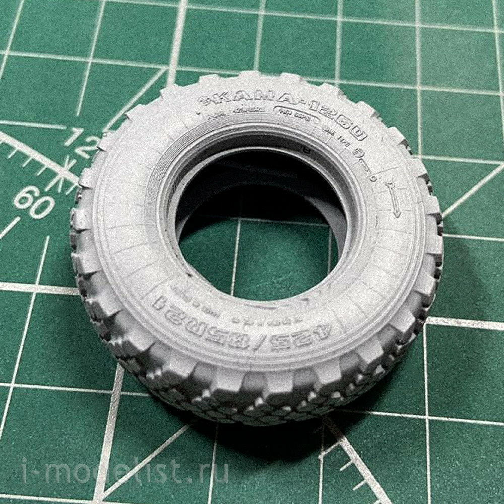 IM35015 Imodelist 1/35 Tires without wheels for K-4350. Option A (light load) plus spare wheel standard (round)