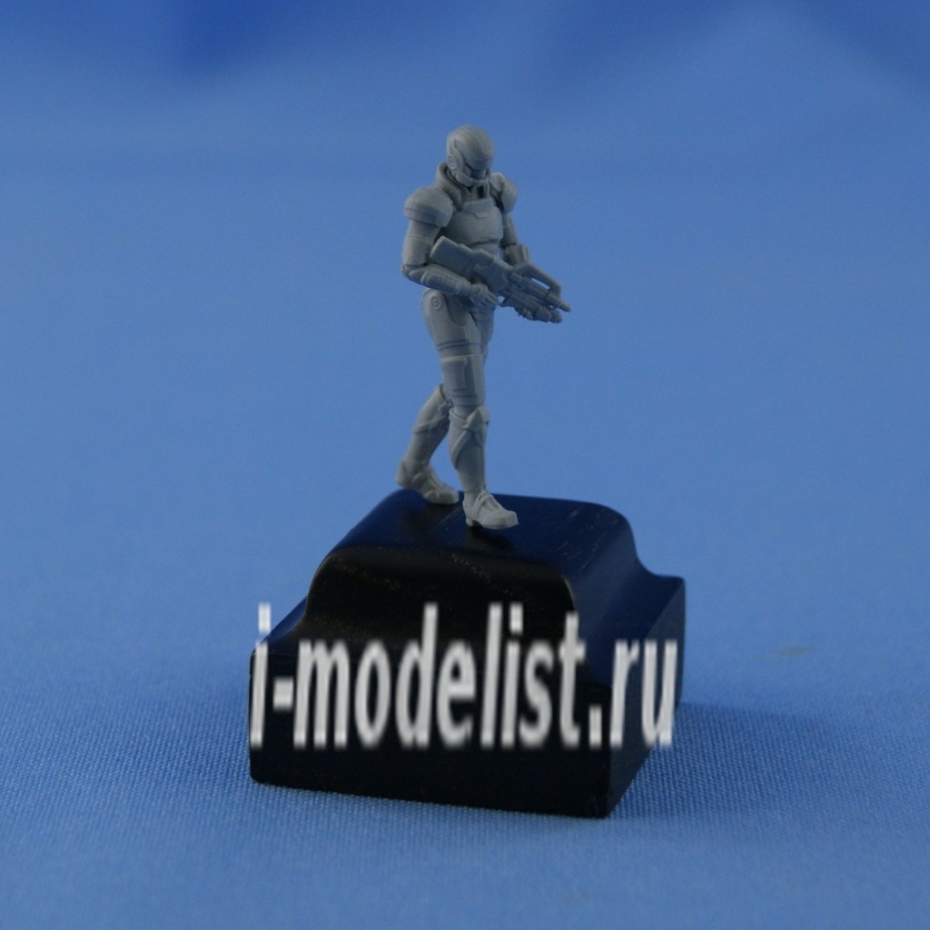 NS-F28003 North Zvezda 1/72 Savior of Galaxy (female) with wooden display base