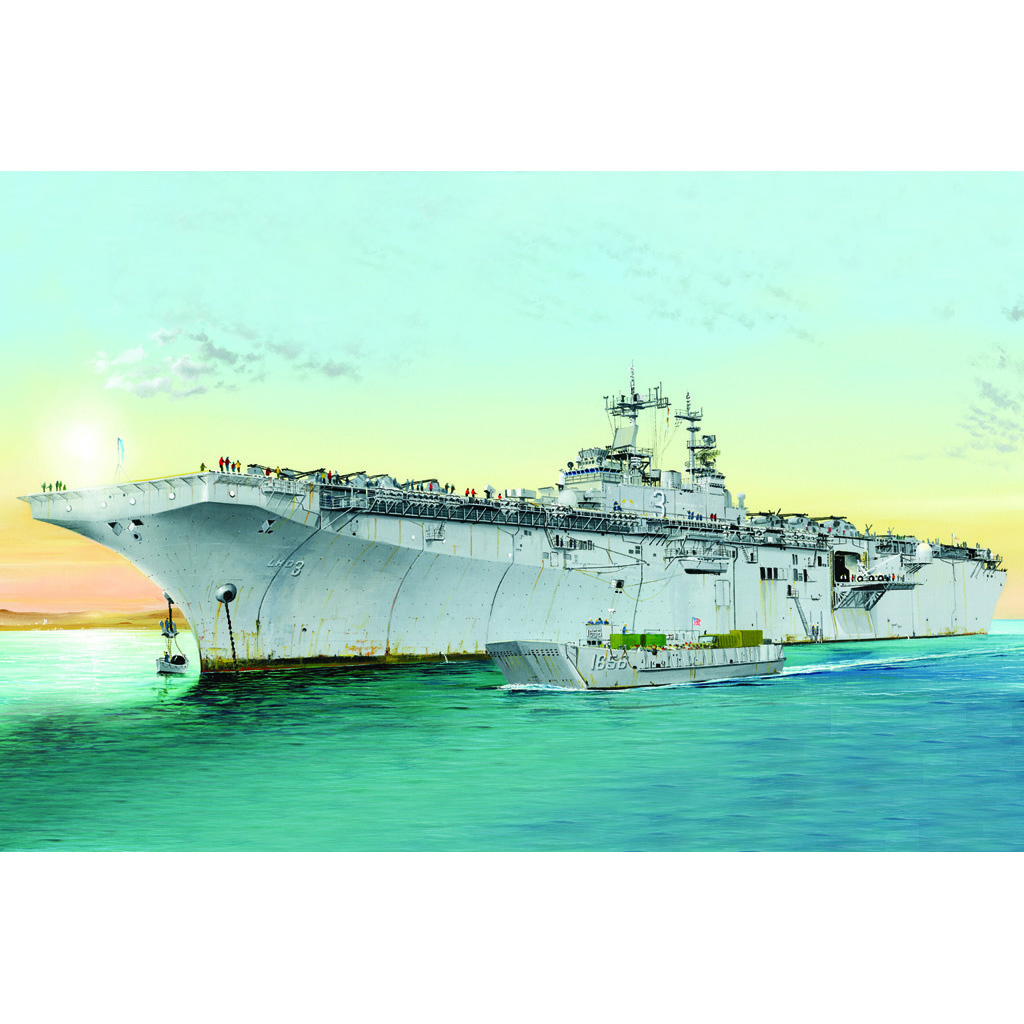 83404 HobbyBoss 1/700 USS Kearsarge LHD-3