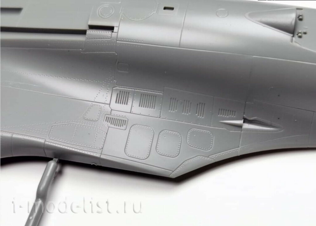 8002 MiniBase 1/48 Sukhoi-27k Fighter with Kh-41 Mosquito Missile (P-270)