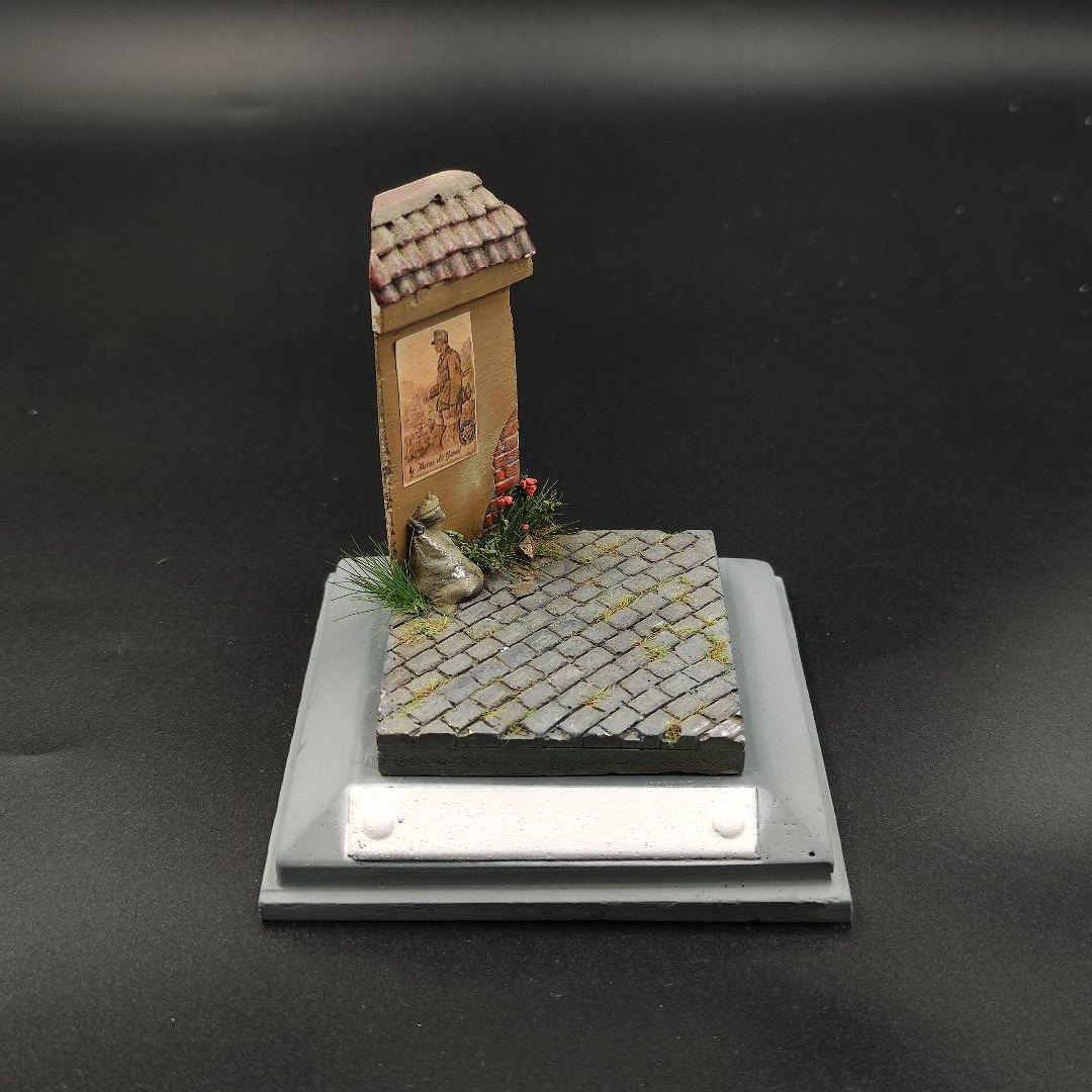 P11 artbaza 1/35 Fragment of a cobblestone pavement with a fence