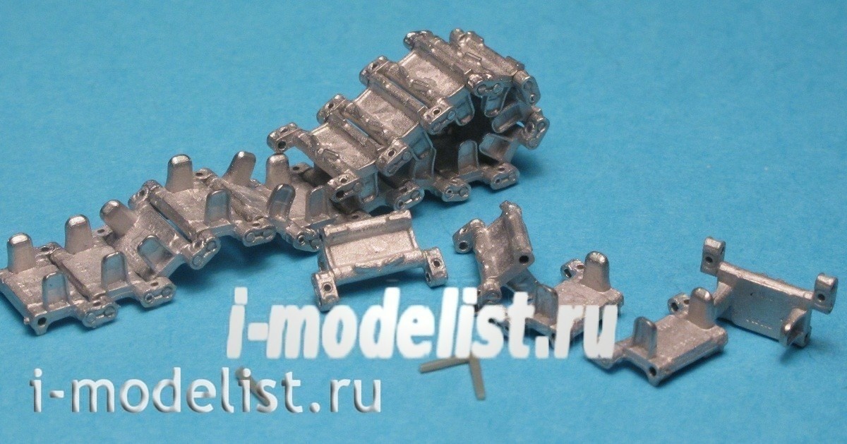 MTL-35042 MasterClub 1/35 Metal tracks and drive sprockets for BMP-2