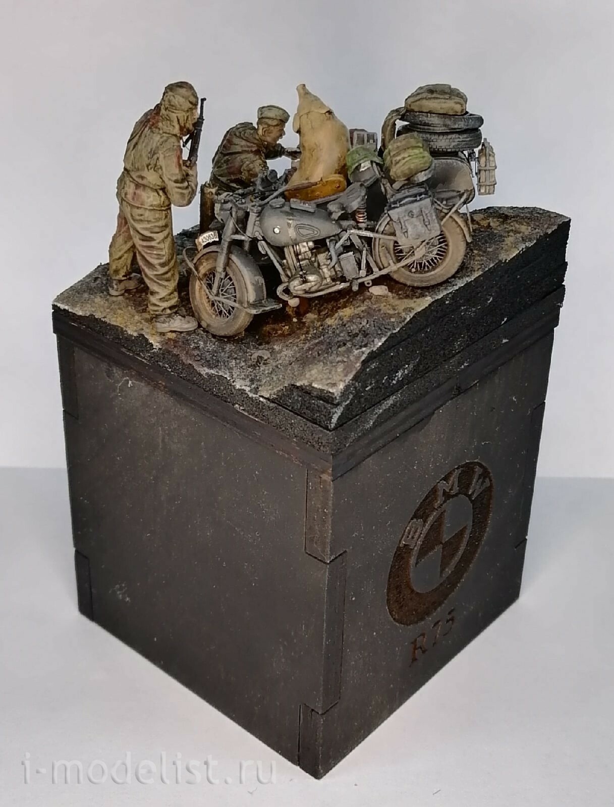 DMS-35017 ДМС 1/35 Комплект колёс для мfromоцикла Р75