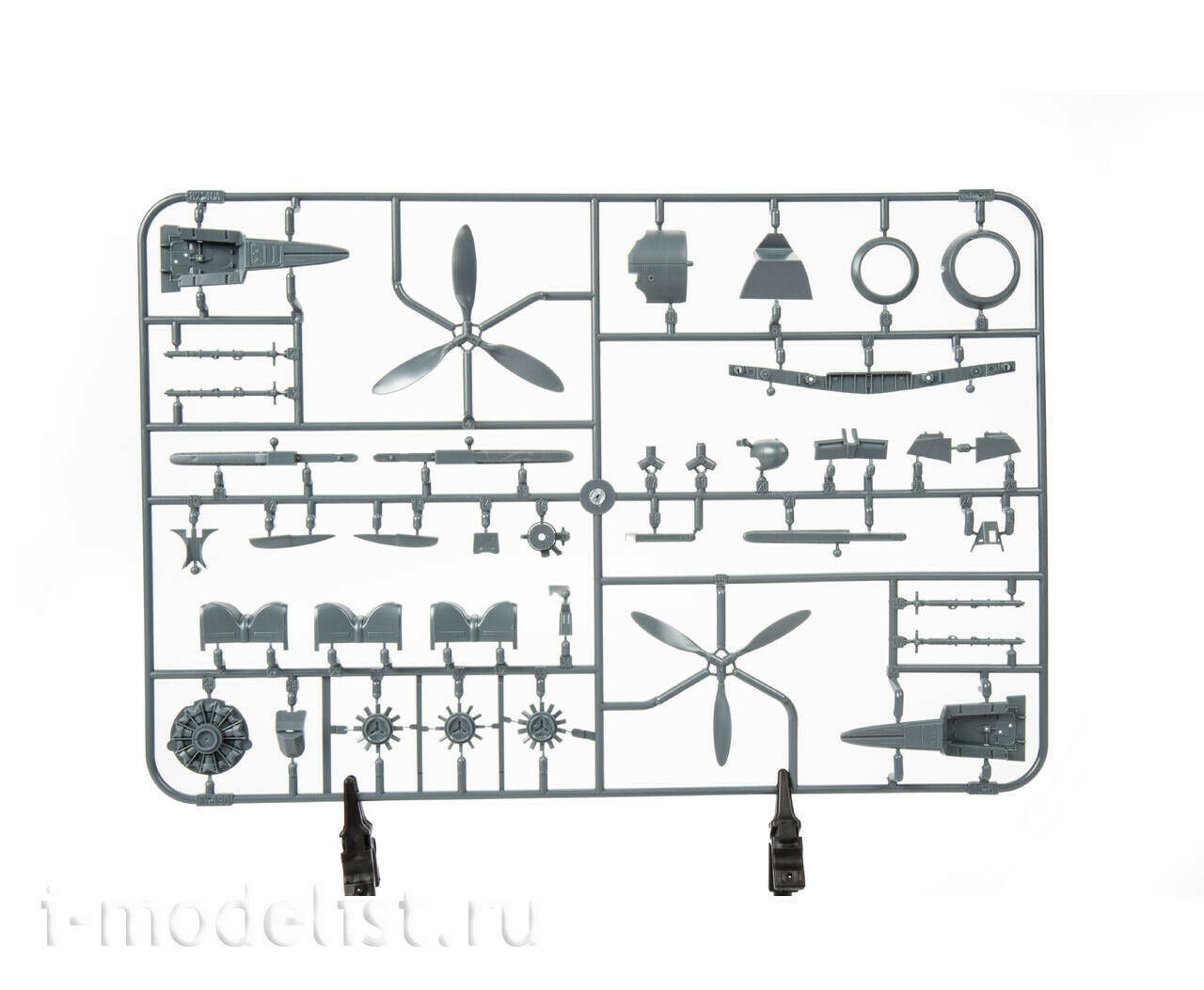 82137 Eduard 1/48 Notмецкий истребитель Fw 190A-6 (ProfiPACK)