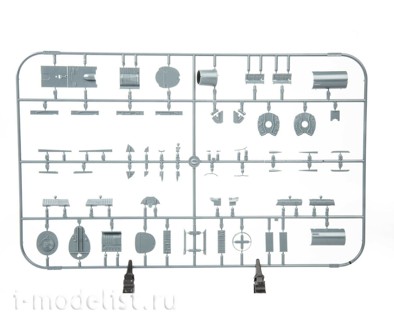 84202 Eduard 1/48 Советский истребитель MiGG-21PFM (Weekend)
