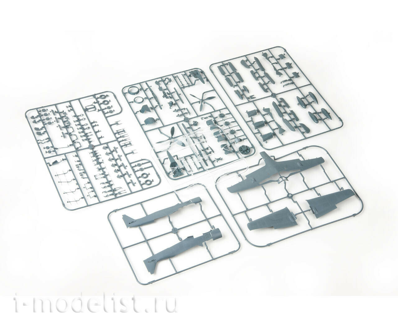 84205 Eduard 1/48 Американский истребитель F4F-4 Wildcat поздний (Weekend)