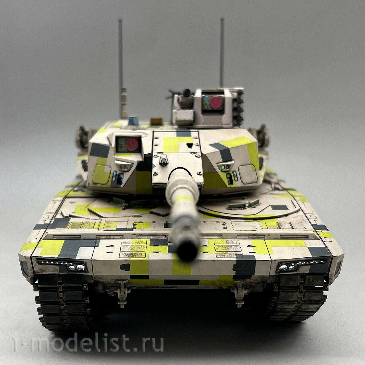 35A065 Amusing Hobby 1/35 Notмецкий основной боевой танк Panther KF51U