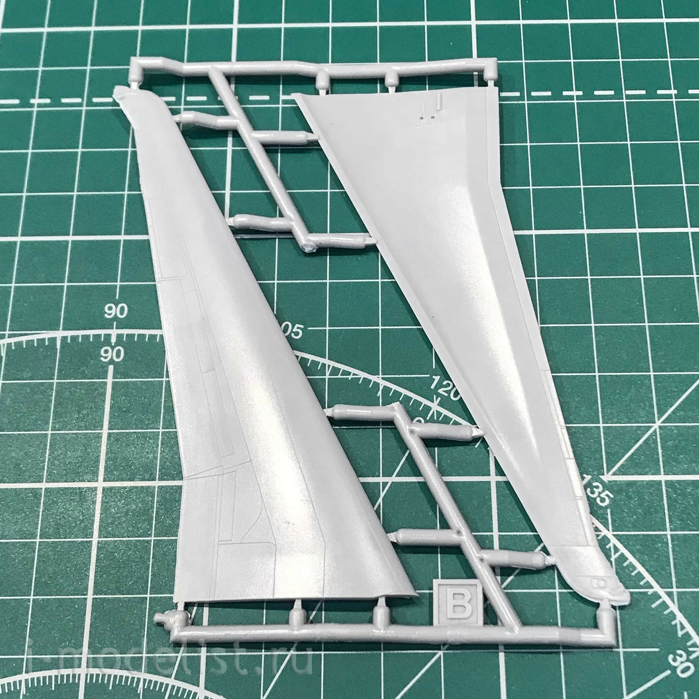 144112-6 Orient Express 1/144 Airliner MD-80 late SAS (Limited Edision)