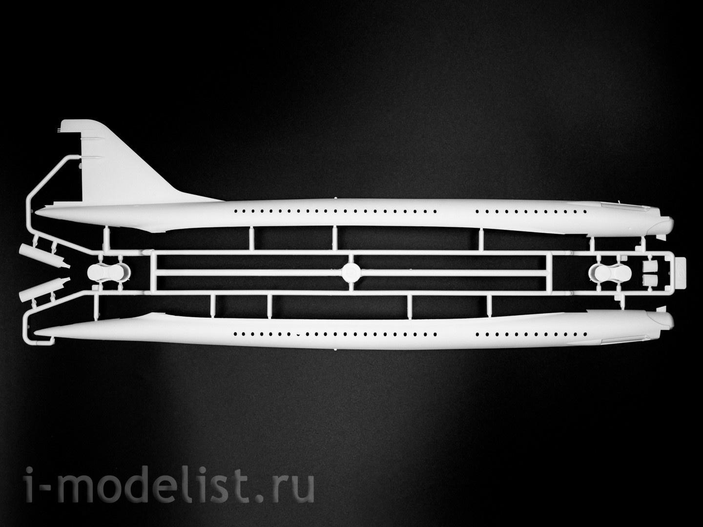 14401 ICM 1/144 Tu-144, Soviet supersonic passenger aircraft