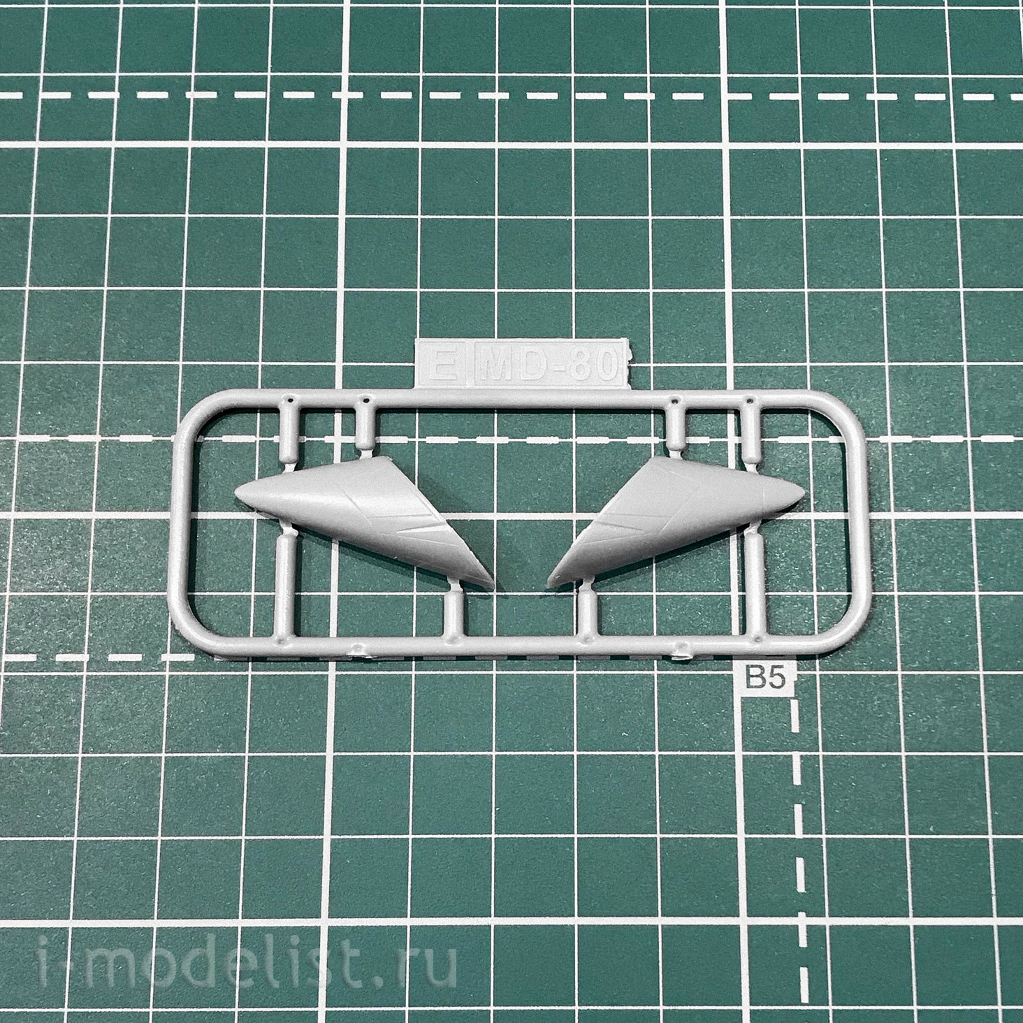  144111-5 Orient Express 1/144 Airliner MD-80 early Hawaiian Air (Limited Edision)