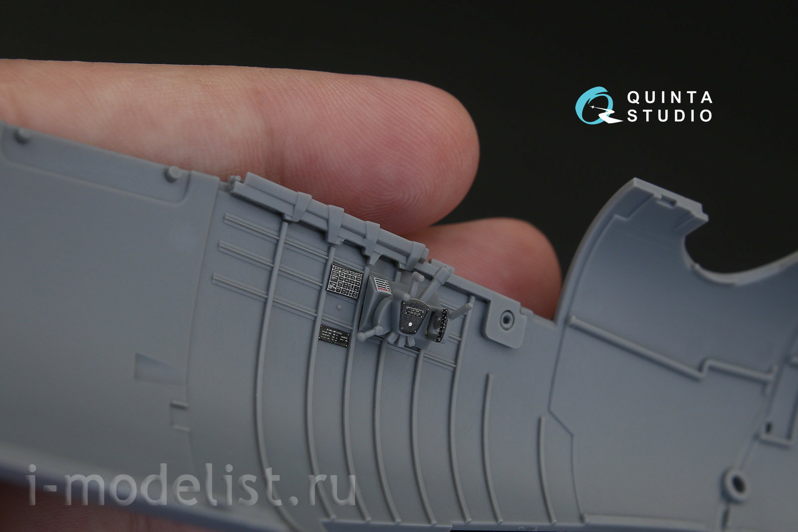 QD32015 Quinta Studio 1/32 3D Decal of the interior of the cabin F4U-1 Corsair (Bird cage) (for the Tamiya model)