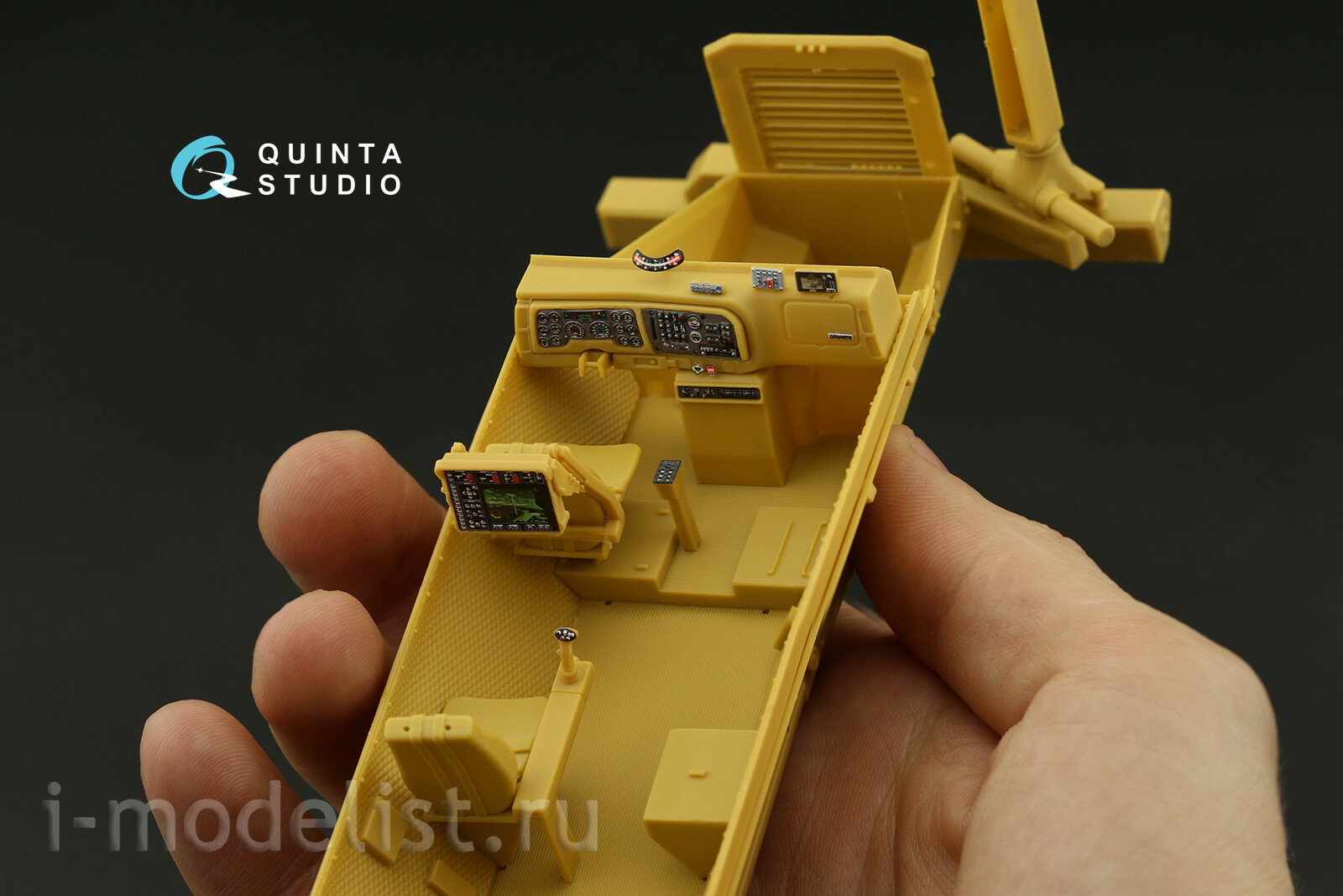QD35042 Quinta Studio 1/35 3D Декаль интерьера кабины Buffalo 6x6 MPCV (Bronco)