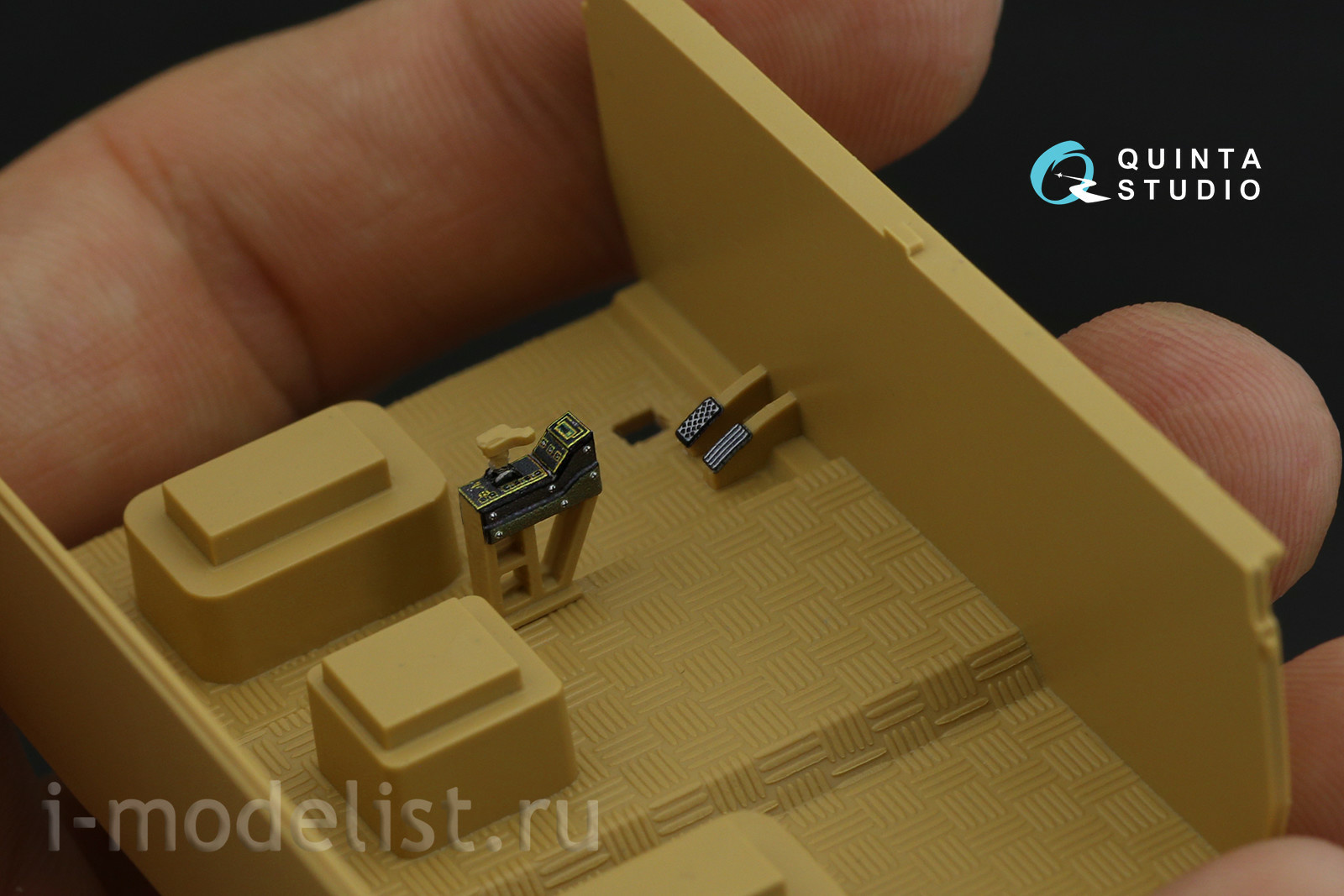 QD35026 Quinta Studio 1/35 3D decal of TYPHOON-U armored car cabin interior