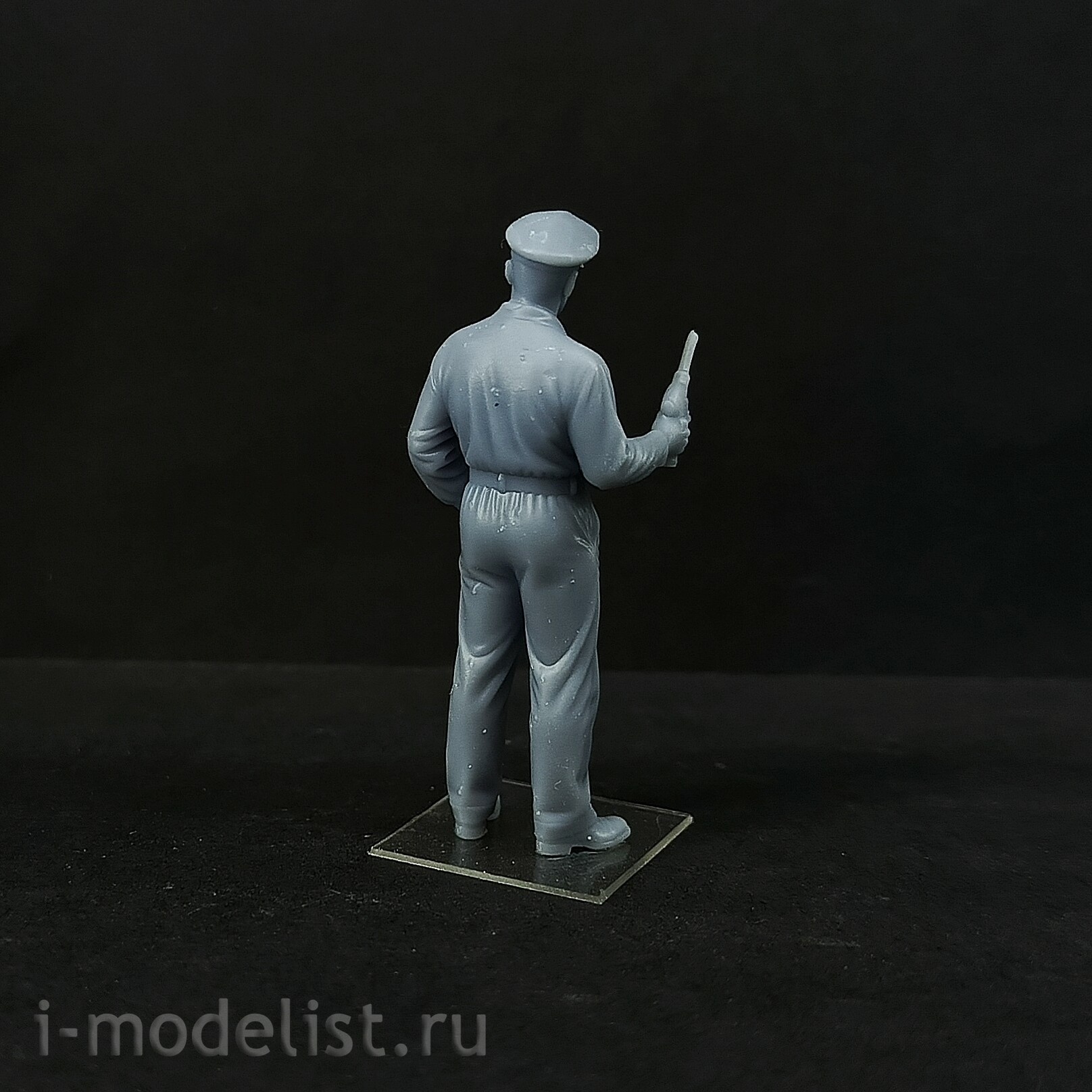 DMS-43022 ДМС 1/43 Фигурка Заправщик, США, середина 20 века