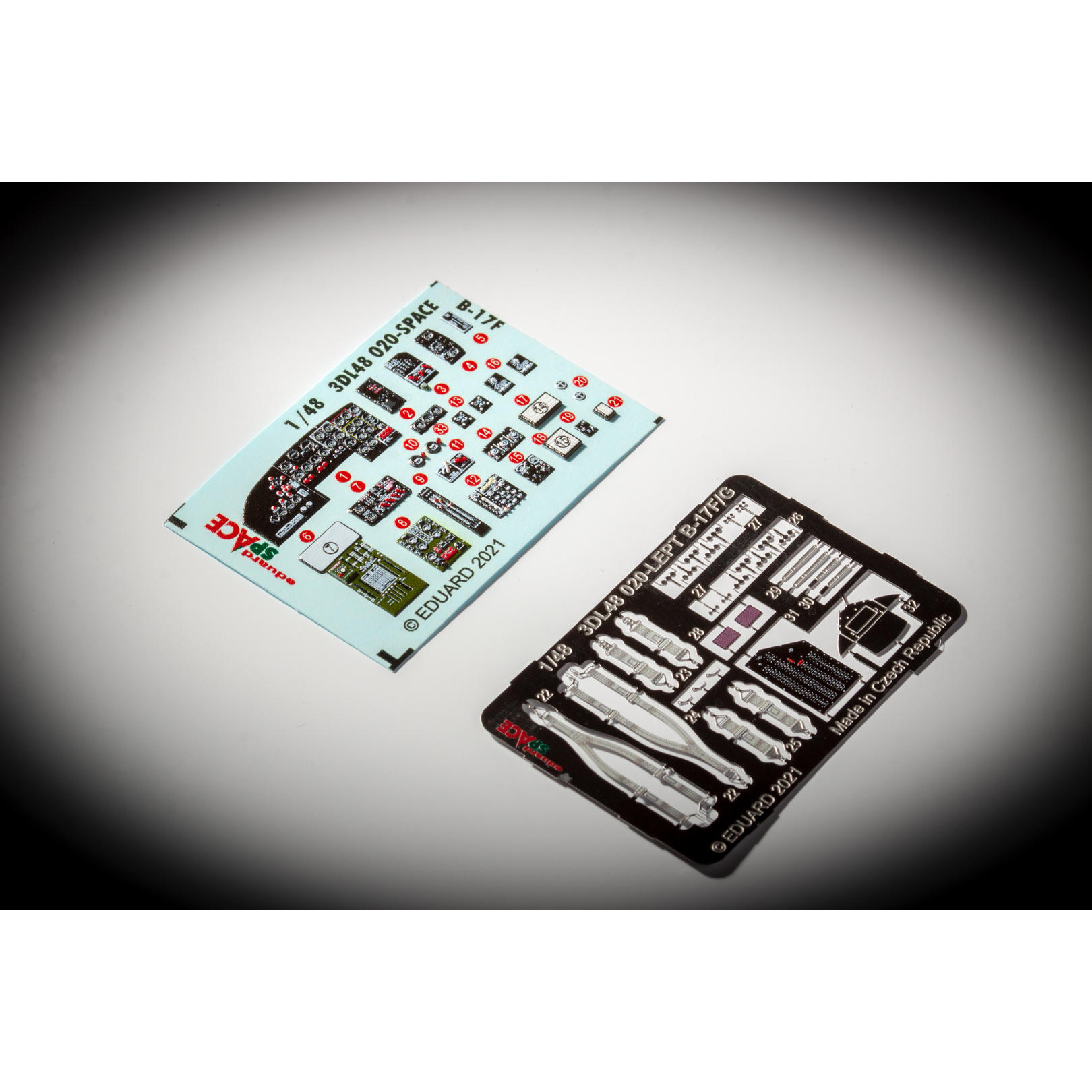 3DL48020 Eduard 1/48 3D Decal for B-17F SPACE