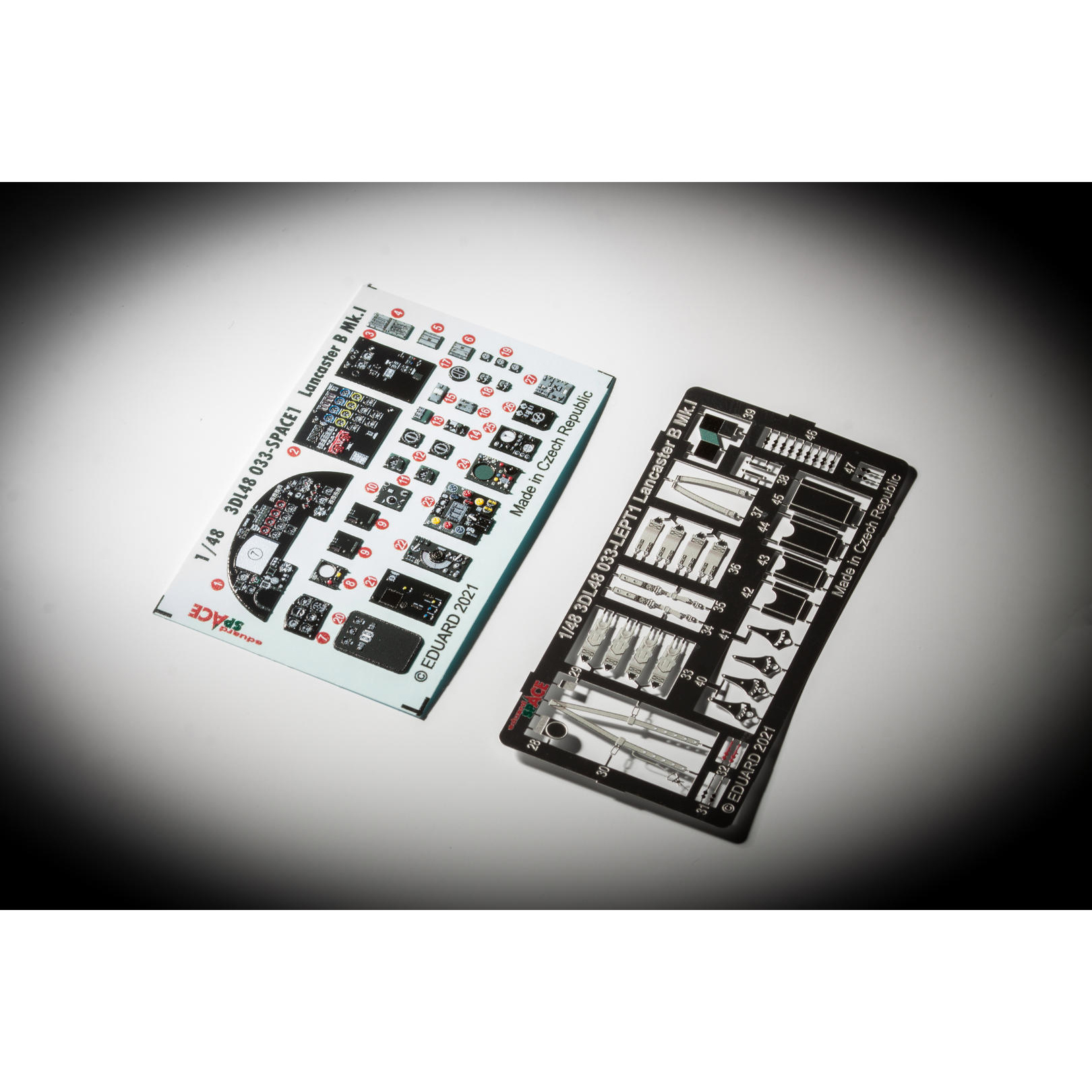 3DL48033 Eduard 1/48 3D decal for Lancaster B Mk. I SPACE