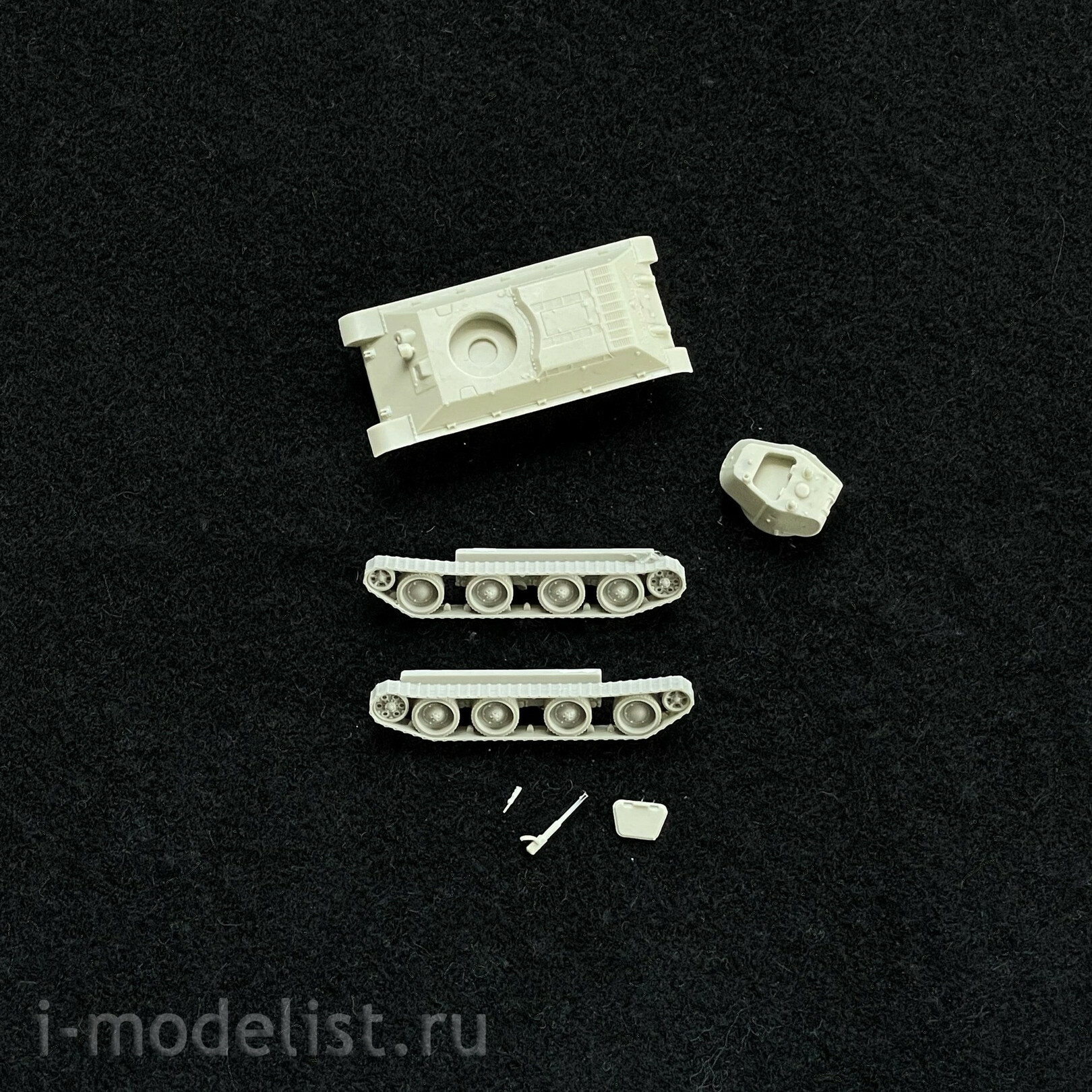 100205 Zebrano 1/100 Soviet light tank A-20