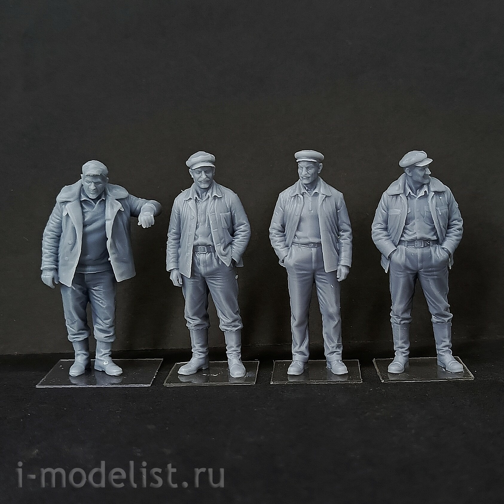 DMS-35306 ДМС 1/35 Фигурки водители СССР