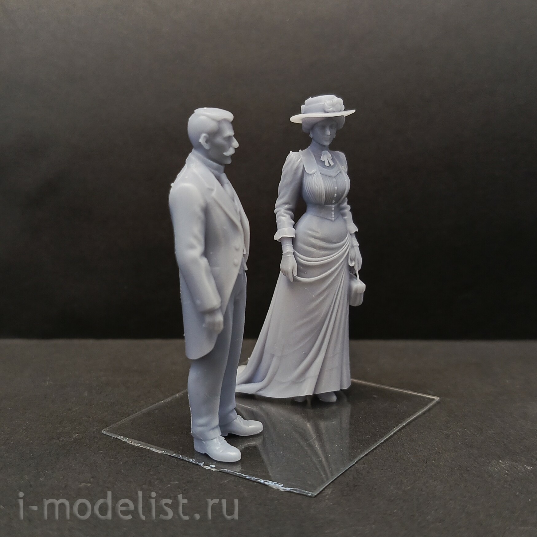 DMS-35283 ДМС 1/35 Фигурки Леди и Джентельмен