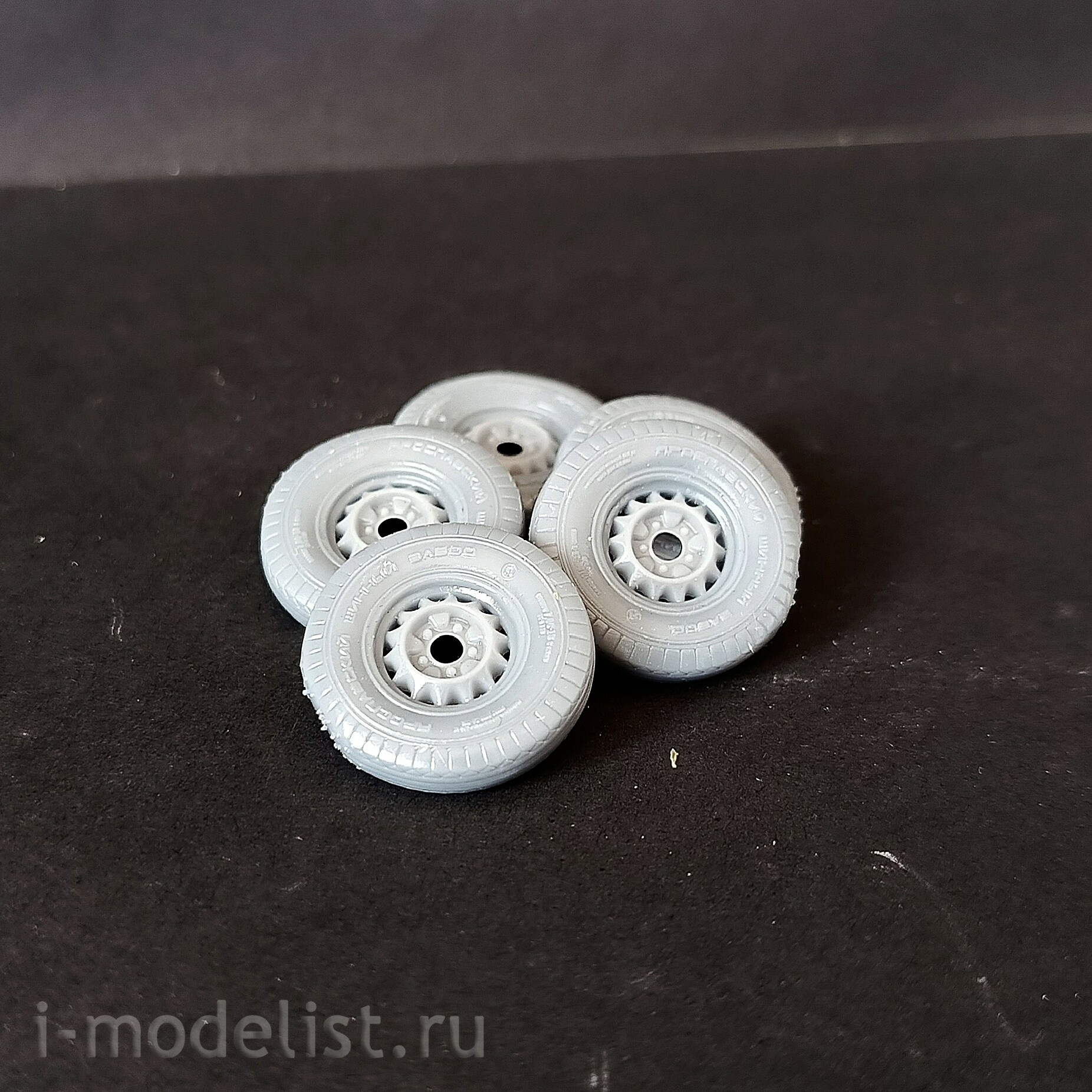 DMS-35240 ДМС 1/35 Колёса ЯШЗ (универсал) для Ба-64, Г-64 (67), М-1, БА-20, ФАИ-М с просадкой