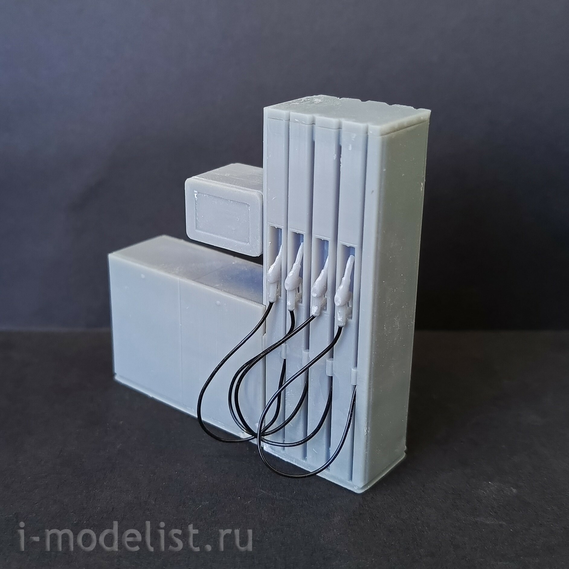 DMS-35287 ДМС 1/35 Бензоколонка ТРК С240