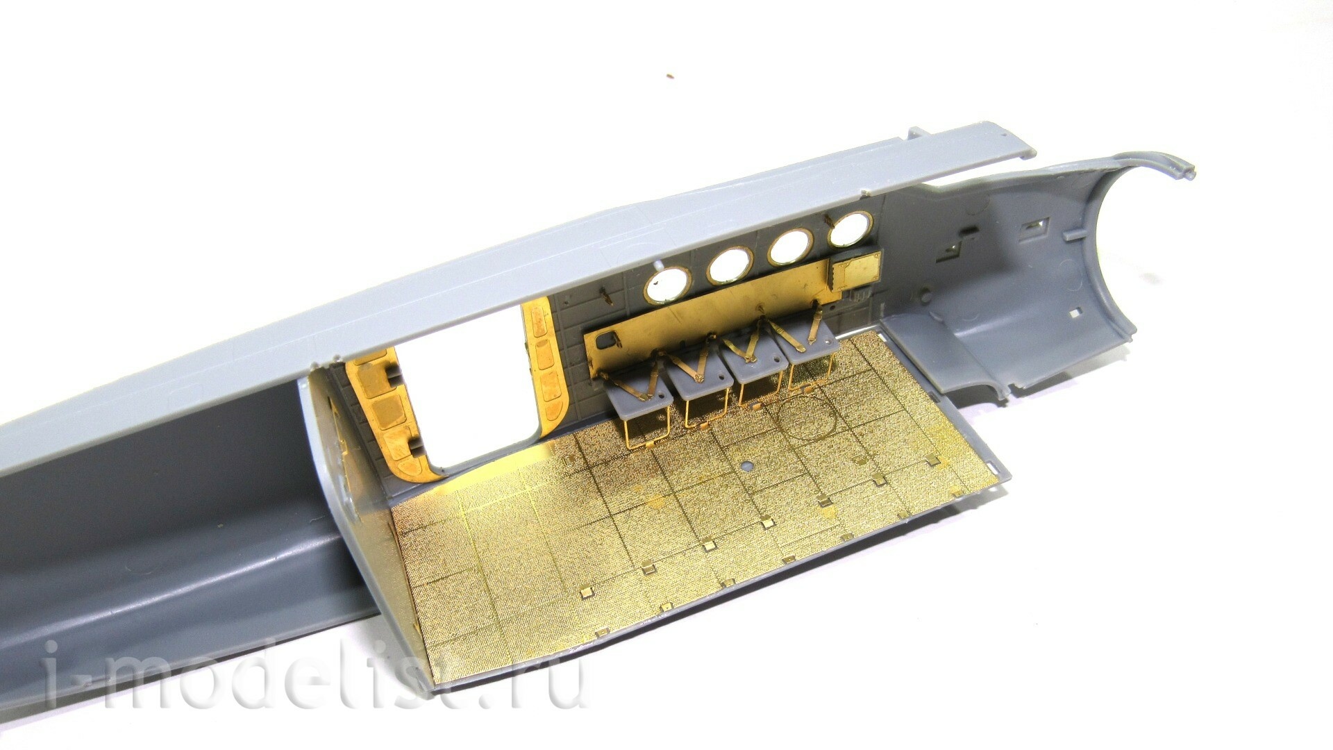 048043 Microdesign 1/48 Photo etching kit for AN-2 (landing and transport compartment)