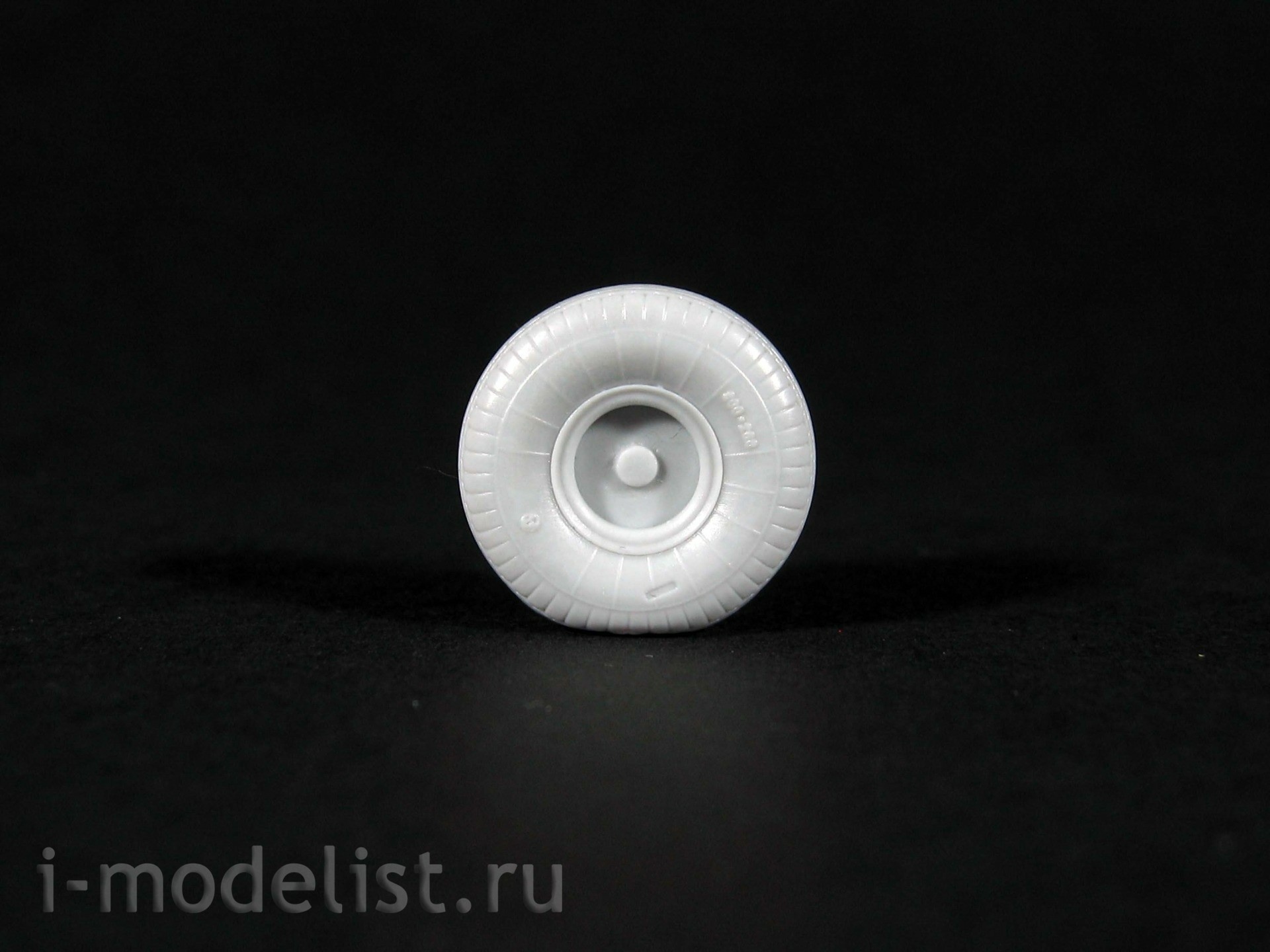 RS48001 E. V. M. 1/48 Chassis wheels for IL-2, Early (Zvezda)