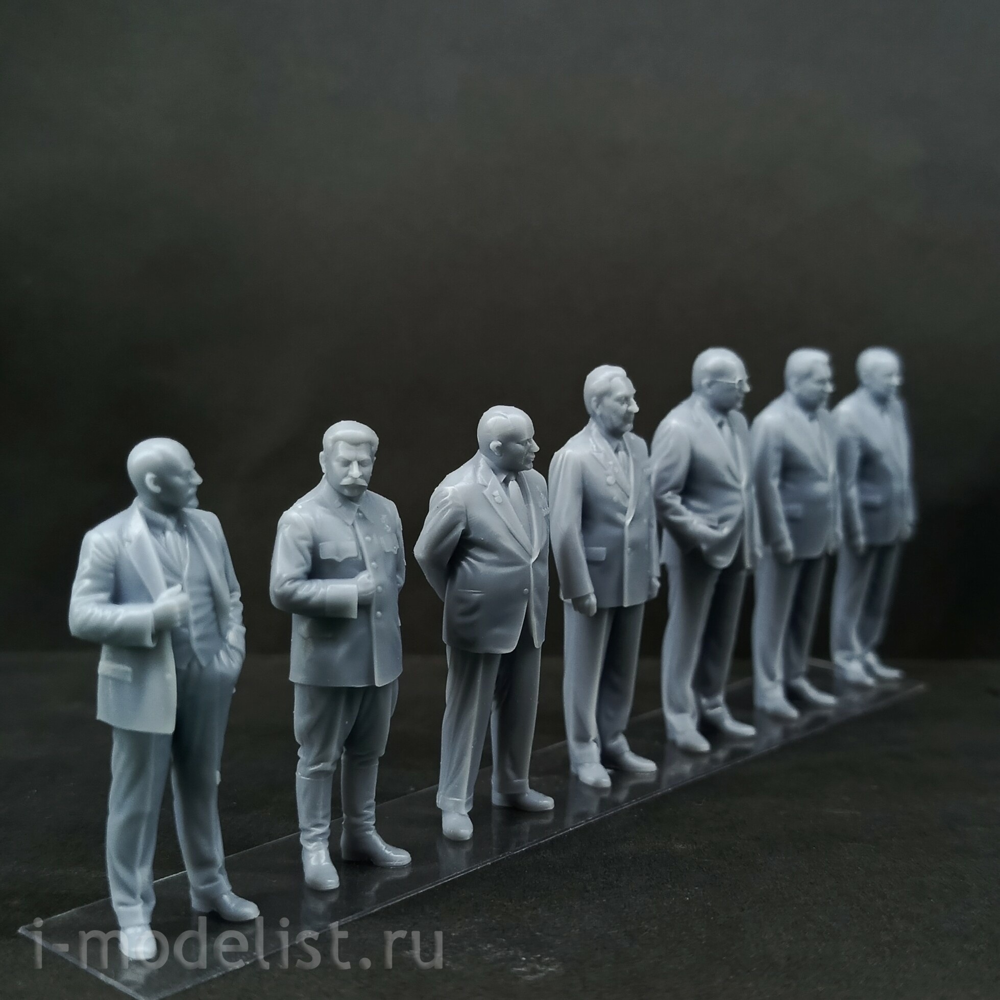 DMS-35302 ДМС 1/35 Фигурки Вожди СССР