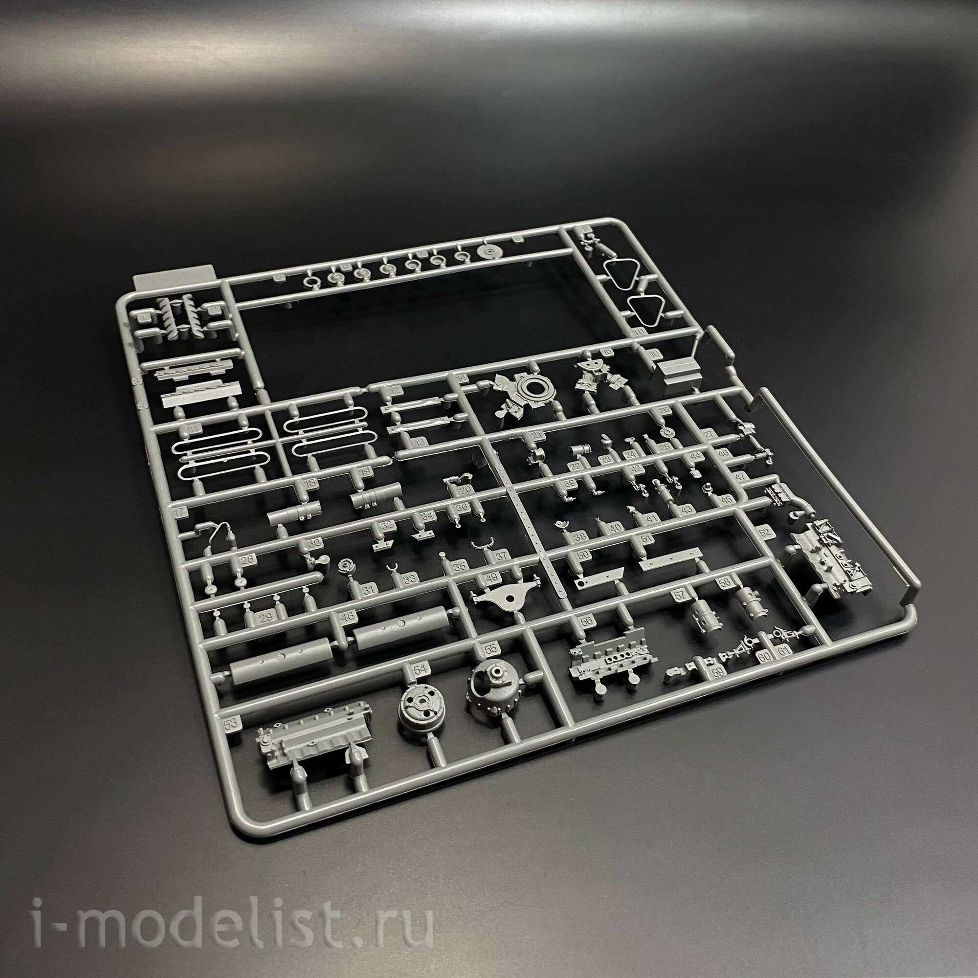 BT-045 Border Model 1/35 StuH 42 Ausf. G (раннее производство) с полным интерьером
