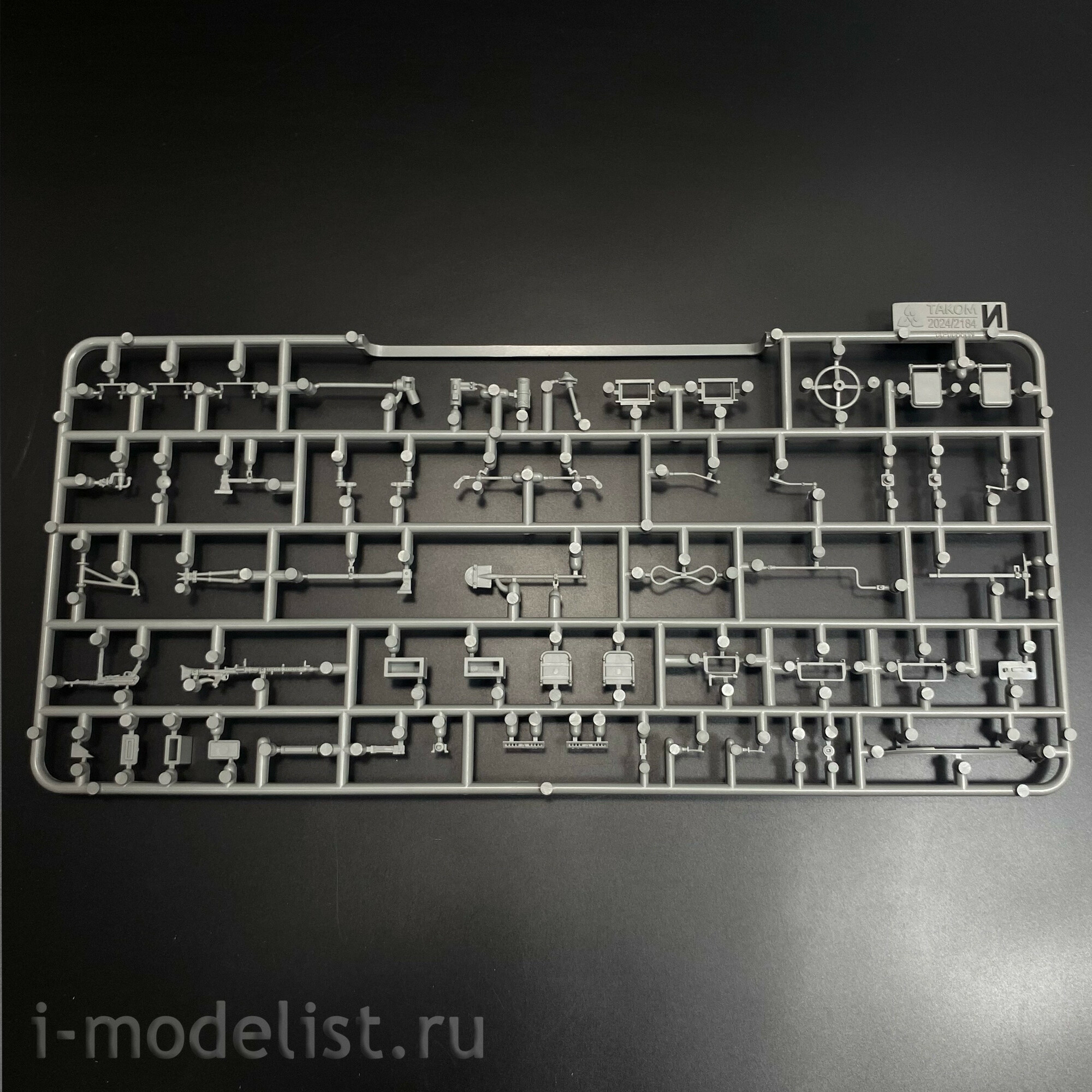 2184 Takom 1/35 Броnotранспортер Sd.Kfz. 250/1