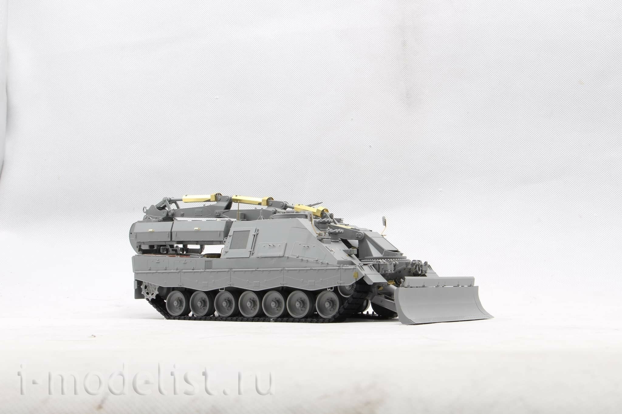 BT-011 Border Model 1/35 Бронированная инженерная машина KODIAK Swiss series \ German Demonstrator EV-3 Pionierpanzer (2в1)
