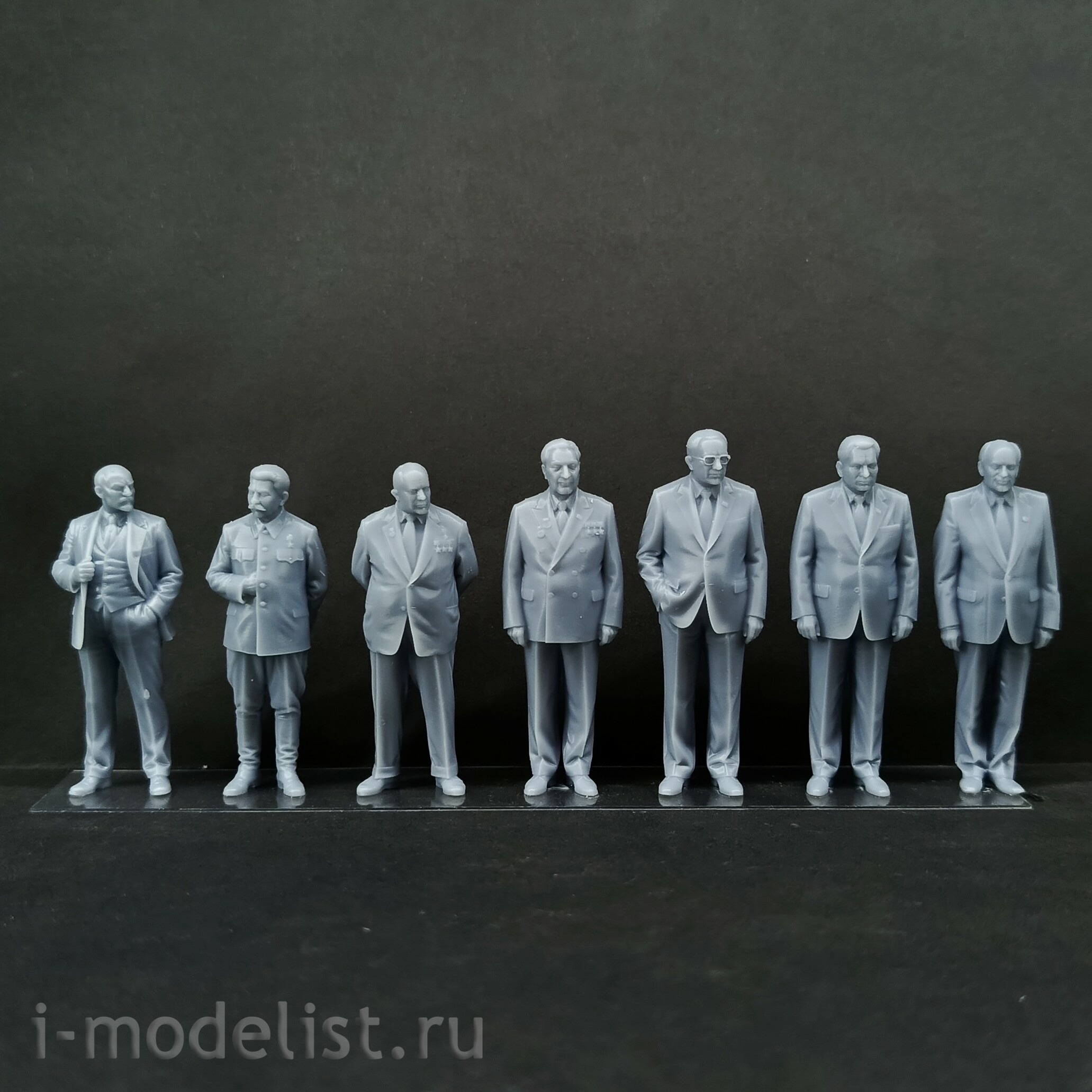 DMS-43024 ДМС 1/43 Фигурки Вожди СССР