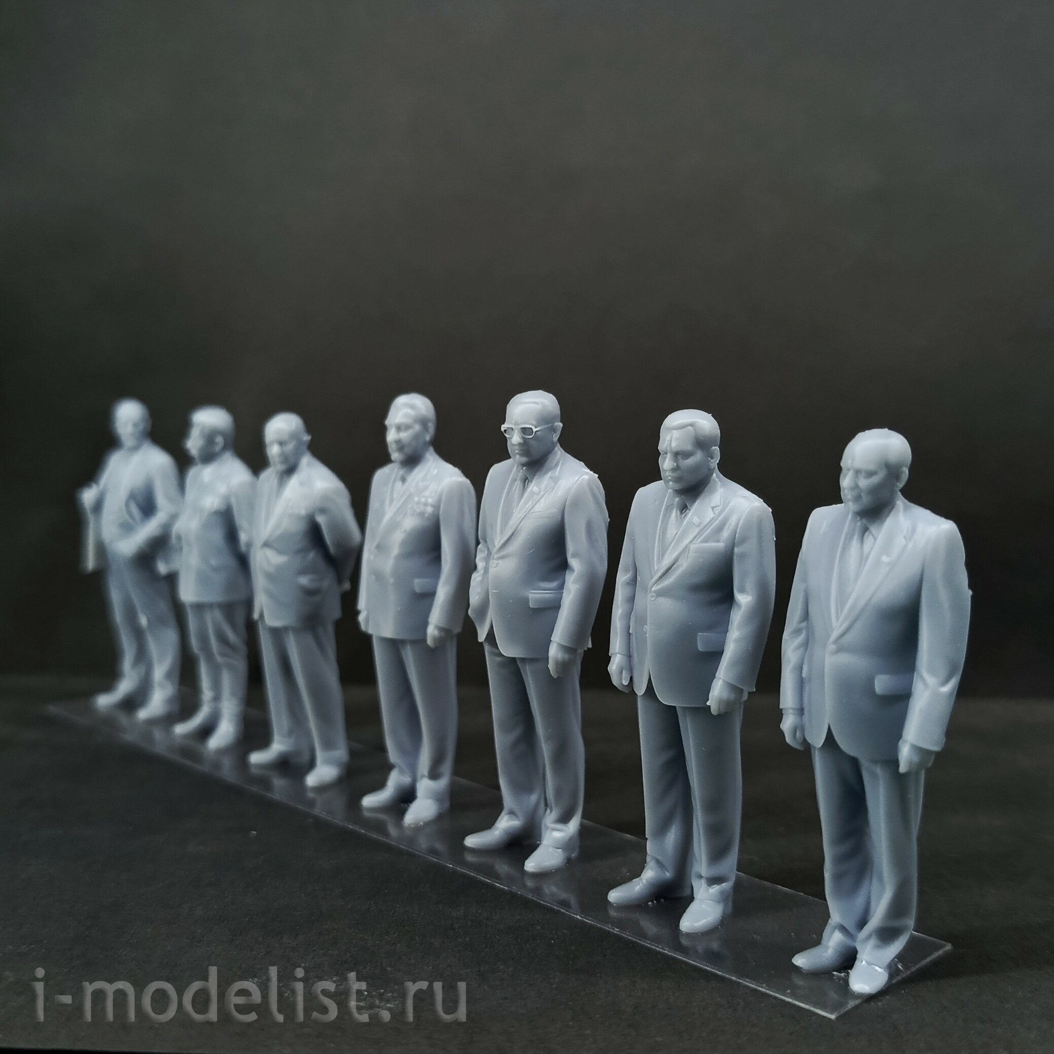 DMS-43024 ДМС 1/43 Фигурки Вожди СССР