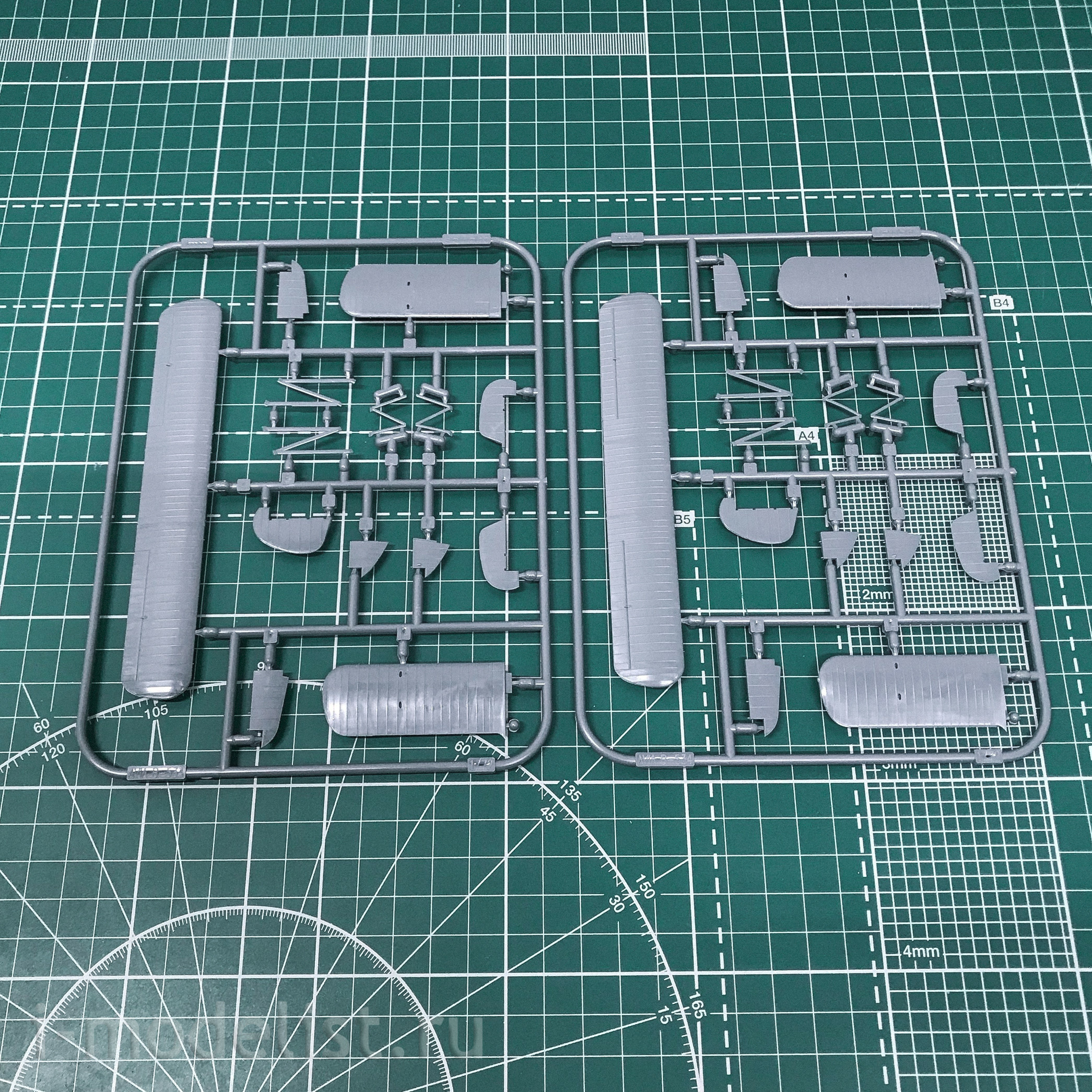 70103 Eduard 1/72 Avia B-534 an early series DUAL COMBO