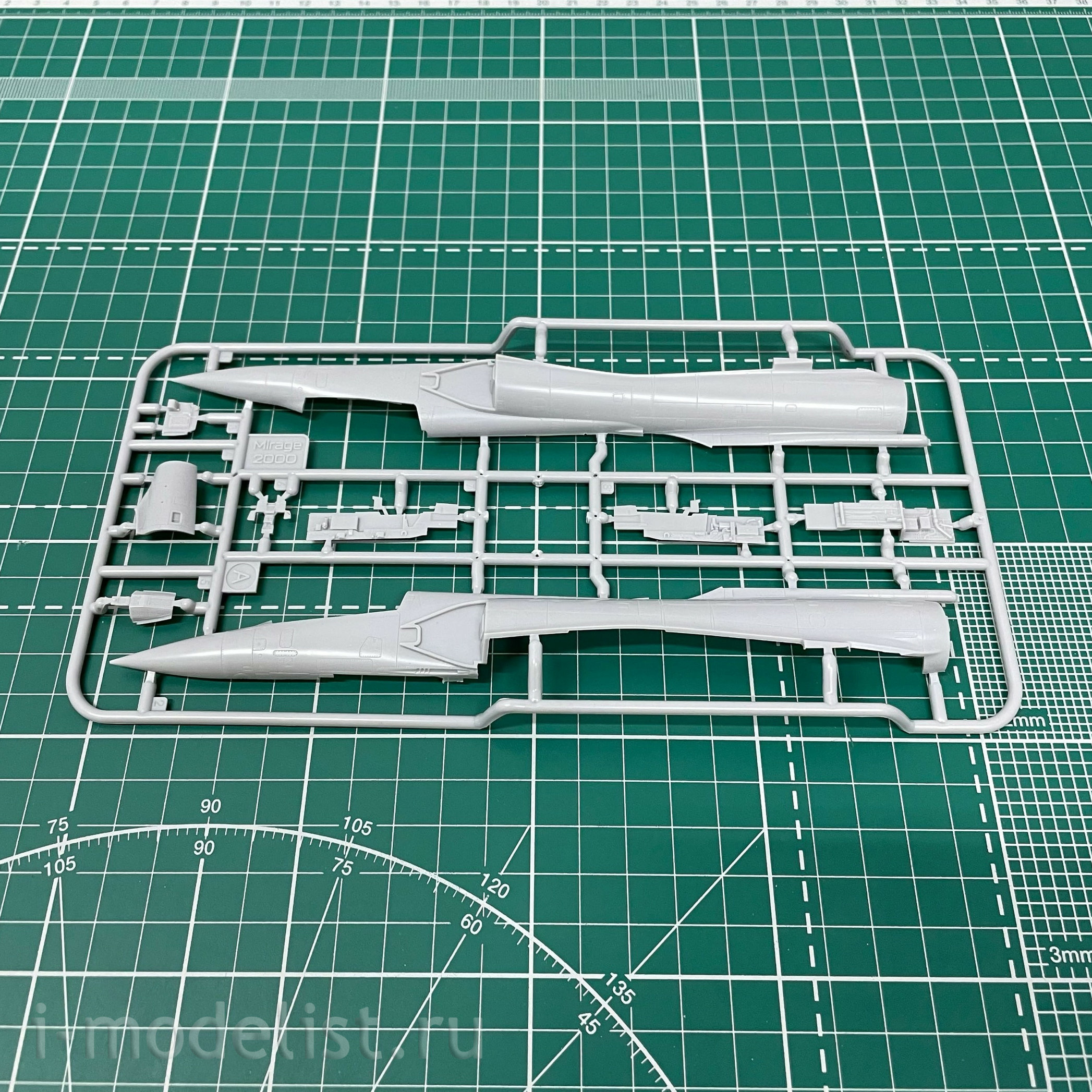 72073 ModelSvit 1/72 Mirage 2000C Fighter
