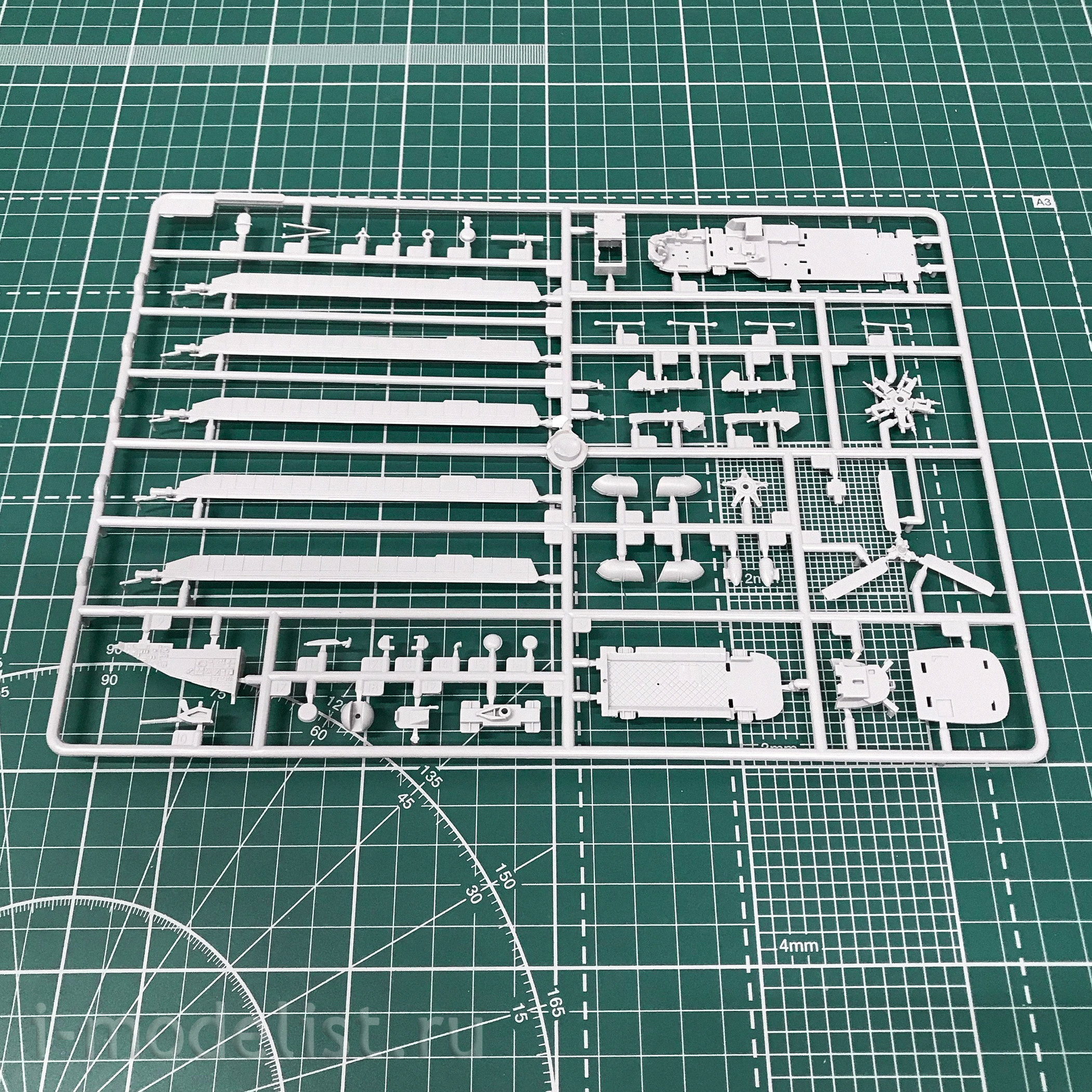 72038 ARK-models 1/72 army aviation fire support Helicopter (resin parts included)