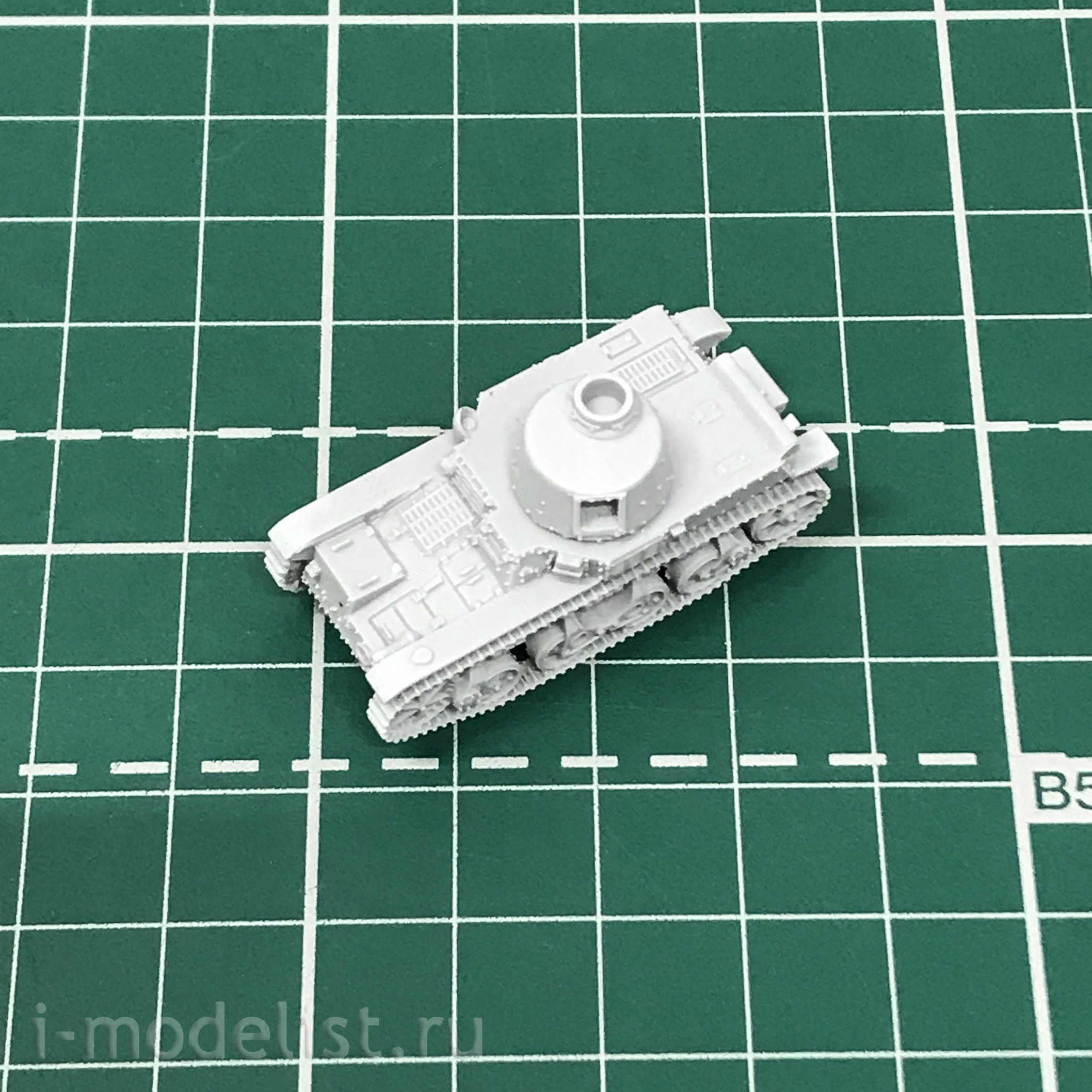 100075 Zebrano 1/100 French Renault AMR35 Light Tank with FT Turret