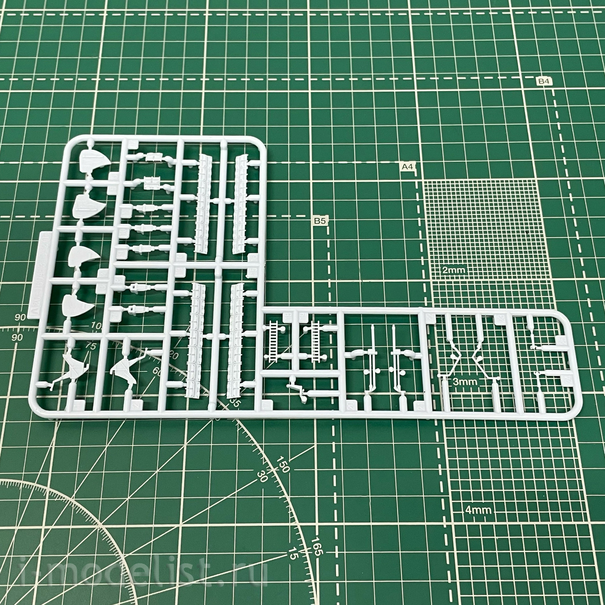 055083 Aoshima 1/144 J.A.S.D.F Transporter C-2