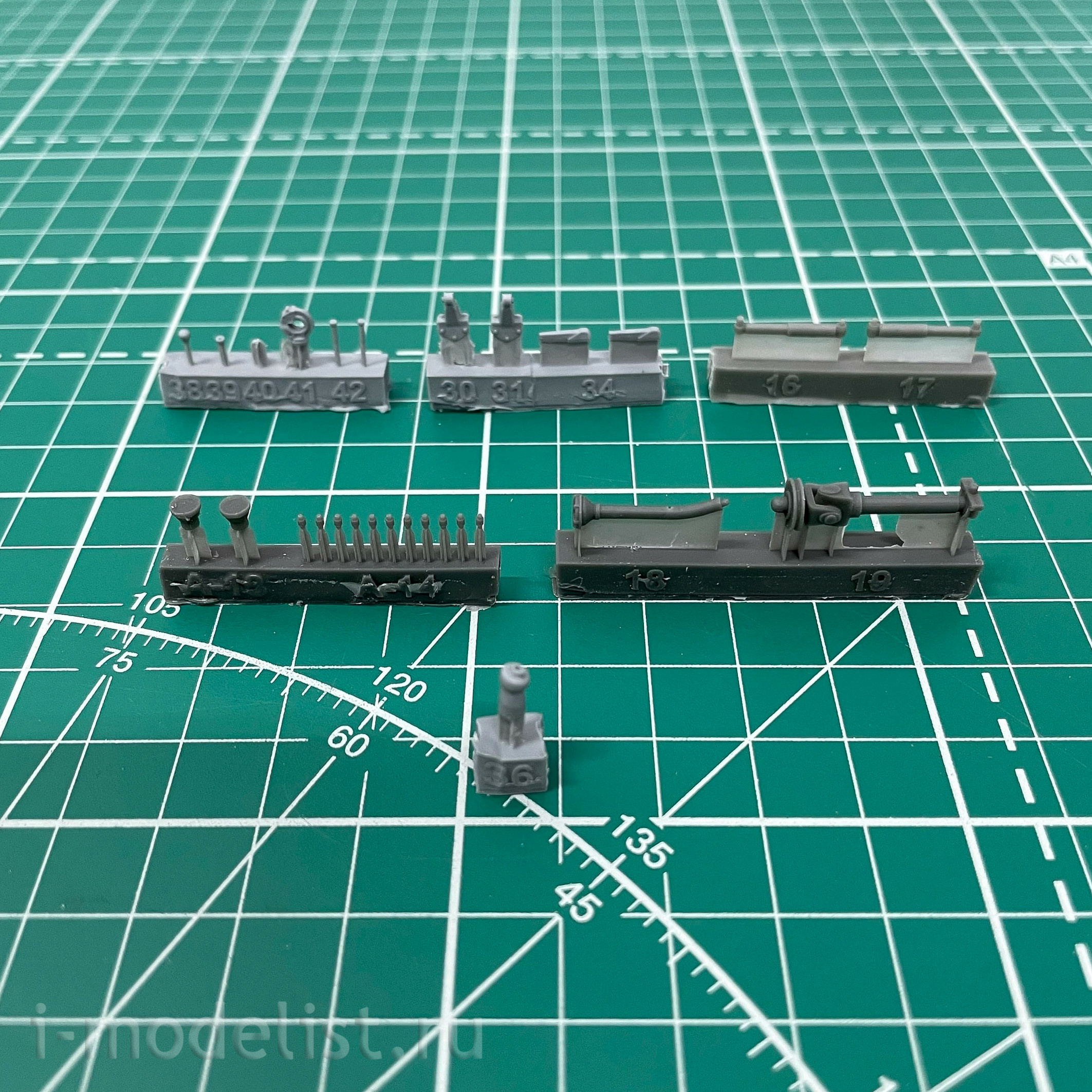 35014 GunTower Models 1/35 Soviet light truck. Kit 1. (51)