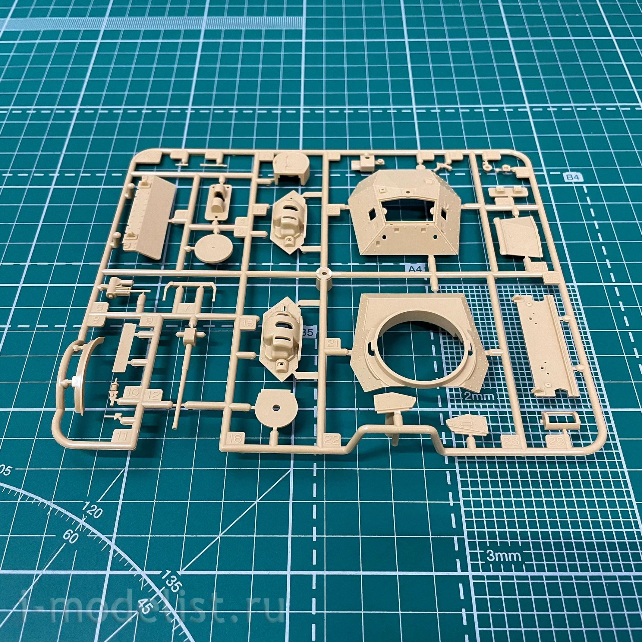 32541 Tamiya 1/48 British cruiser tank Crusader Mk.I/II