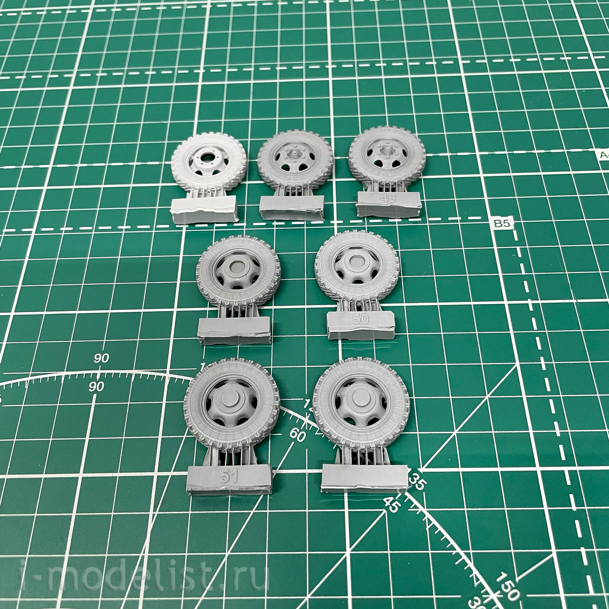 35014 GunTower Models 1/35 Soviet light truck. Kit 1. (51)