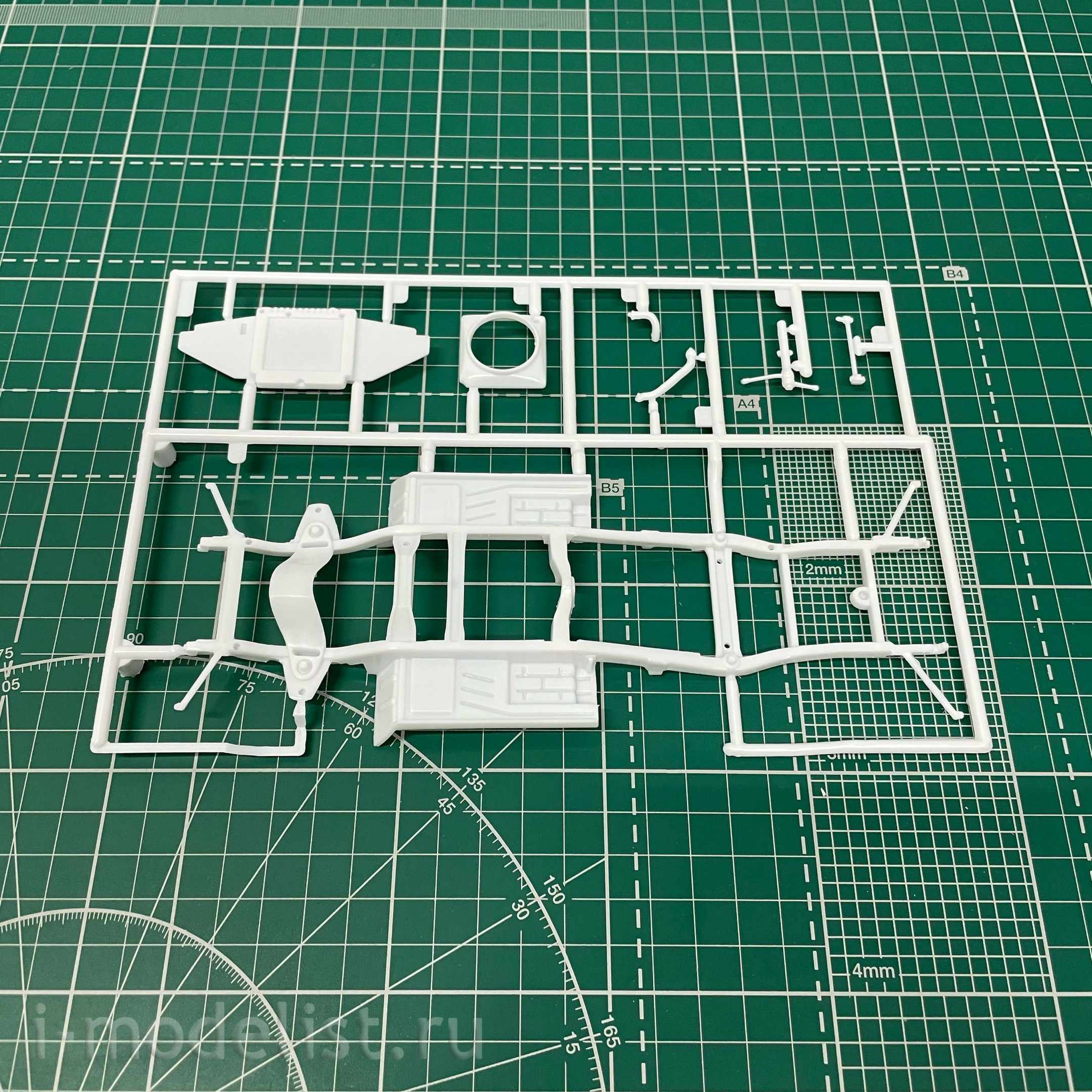 17225 Revell 1/25 Pickup Truck '66 Chevy Fleetside