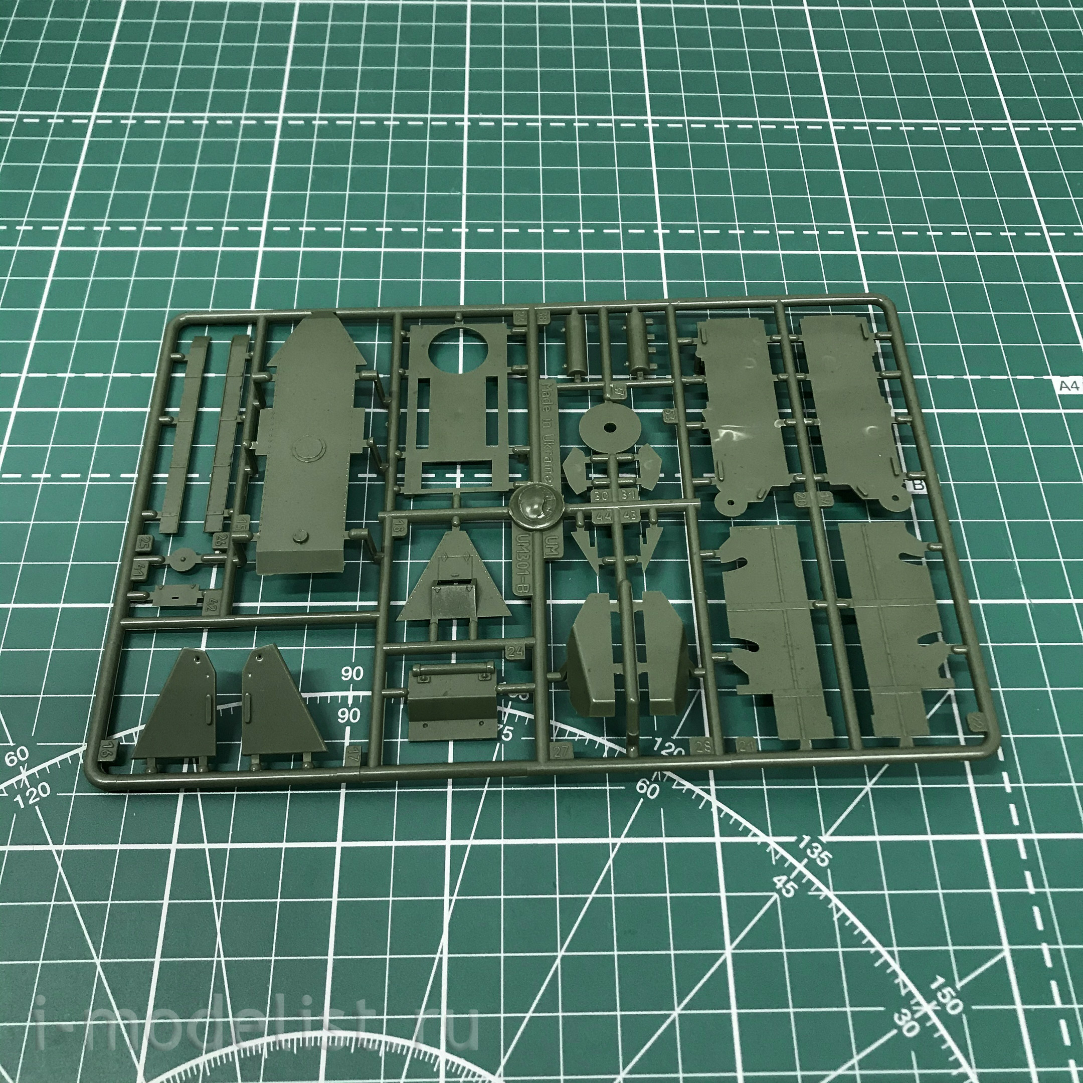 mt683 UM 1/72 Experimental light tank BT-6