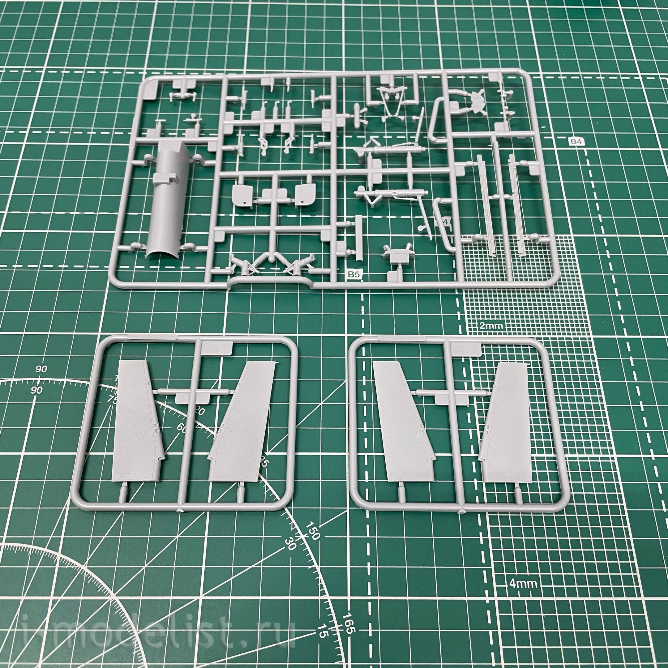 81715 HobbyBoss 1/48 PLA J-11B aircraft (export version of С-27)