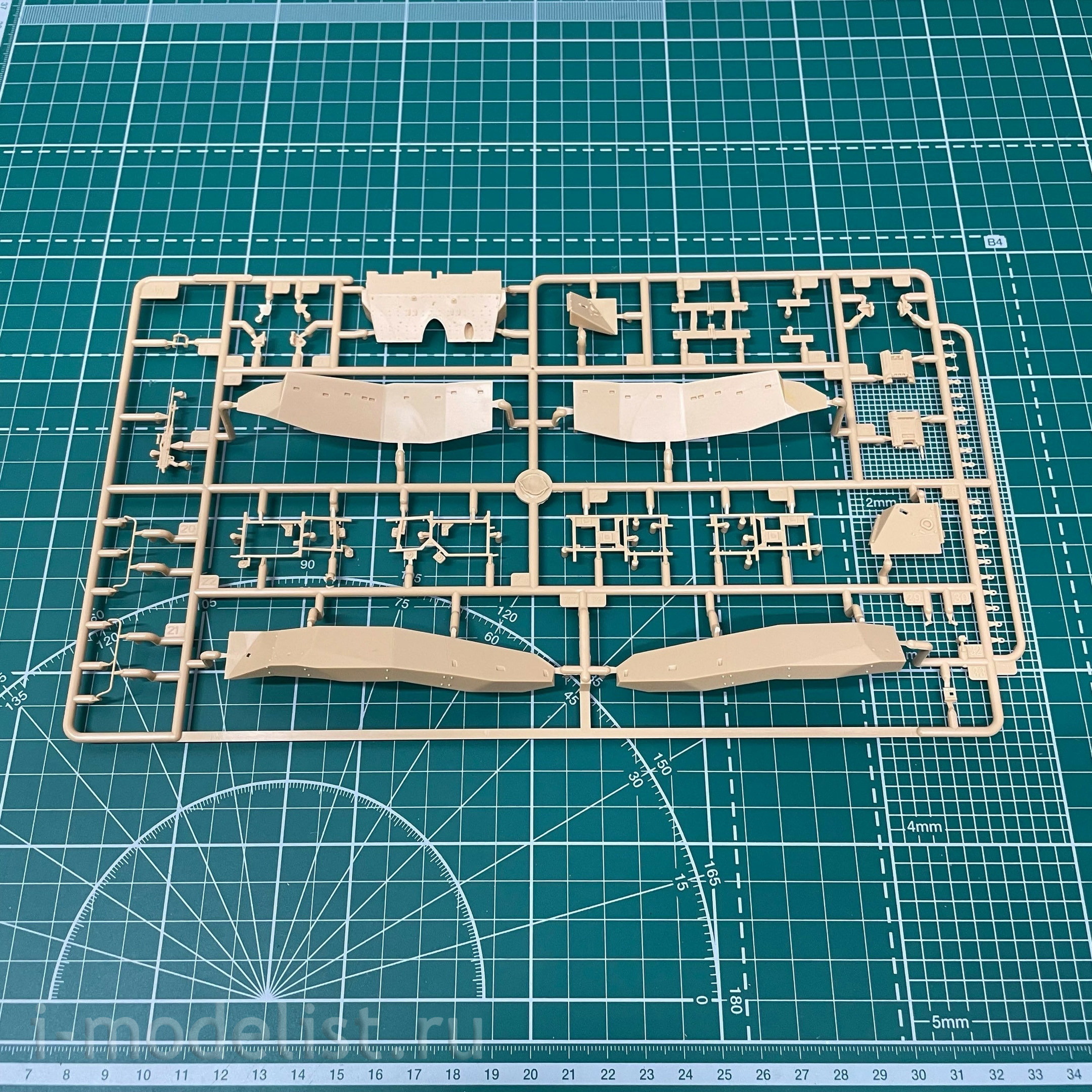 84557 HobbyBoss 1/35 Leopard C2 MEXAS with TWMP