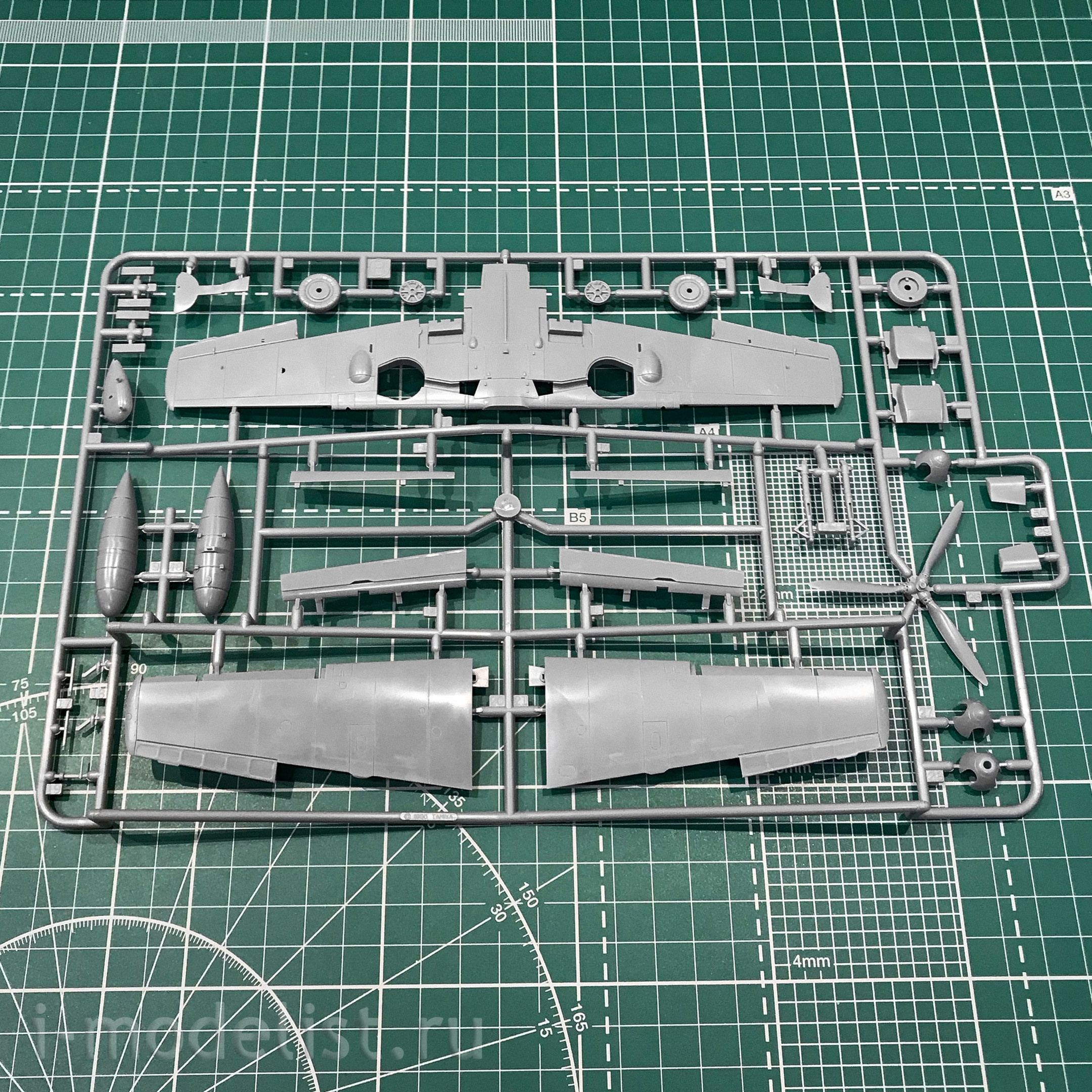 25200 Tamiya 1/48 Messerschmitt Bf 109 E-3 SWISS fighter Swiss air force