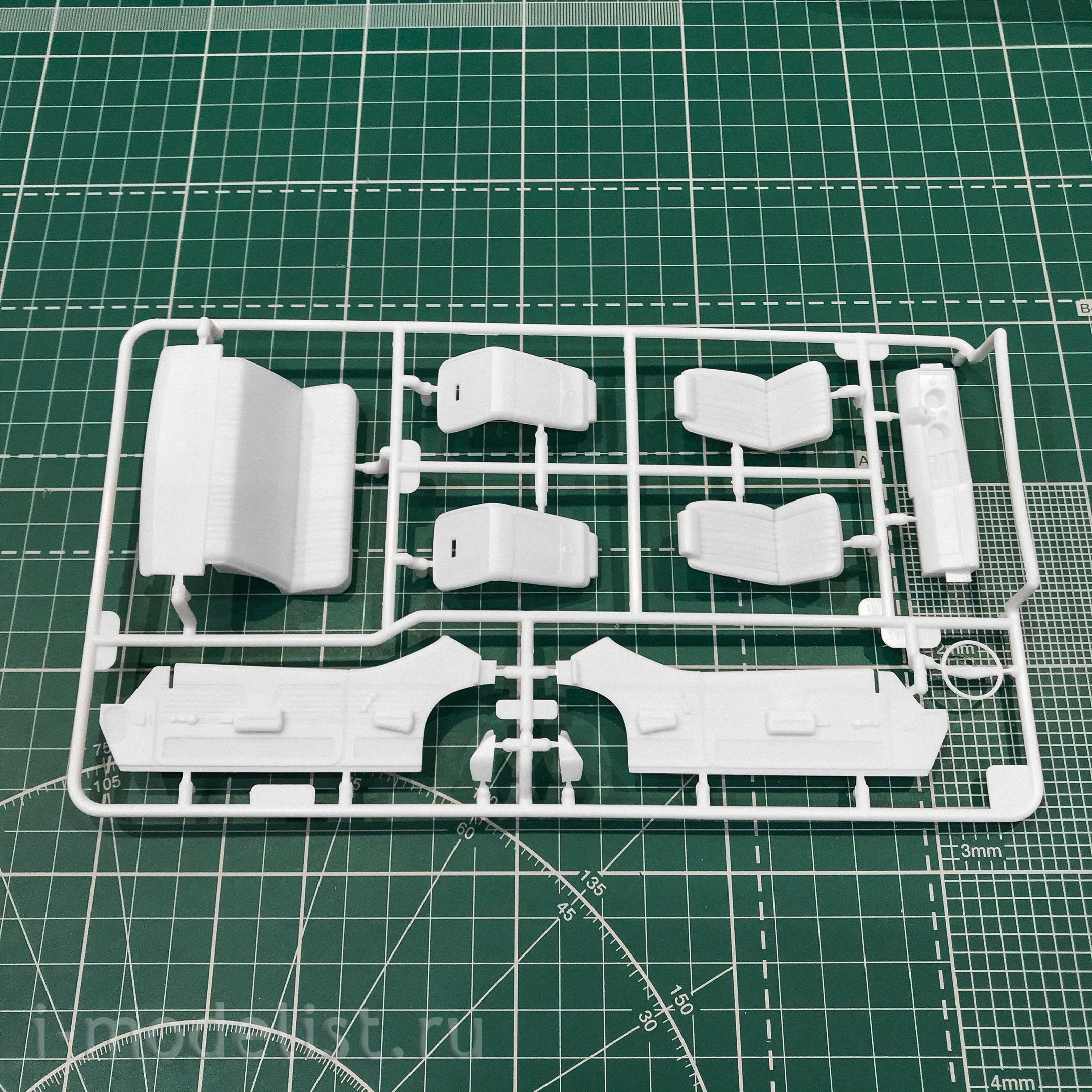 14492 Revell 1/25 car ’69 Chevelle SS 396																				