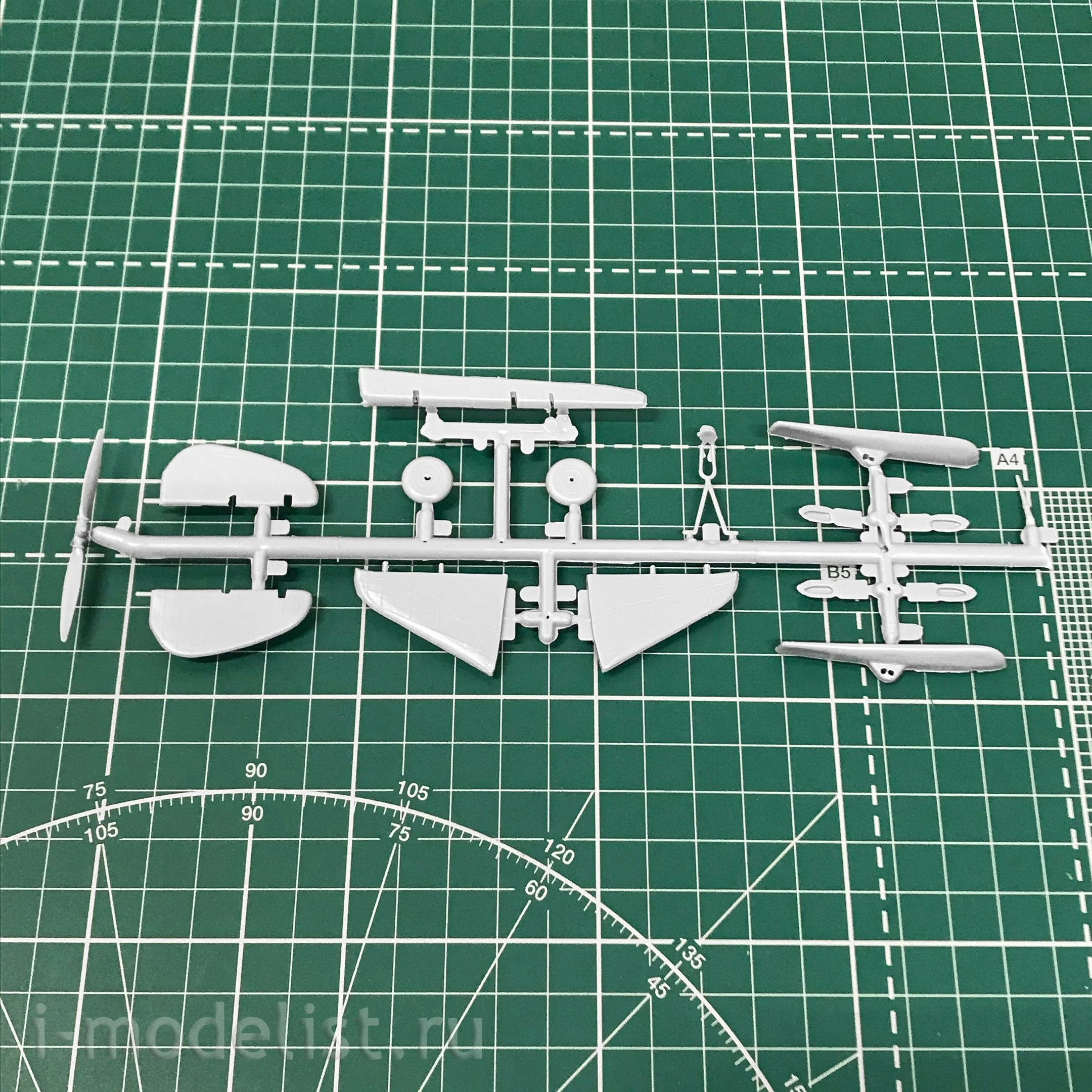 72002 ARK-models 1/72 Soviet front-line bomber SB-2
