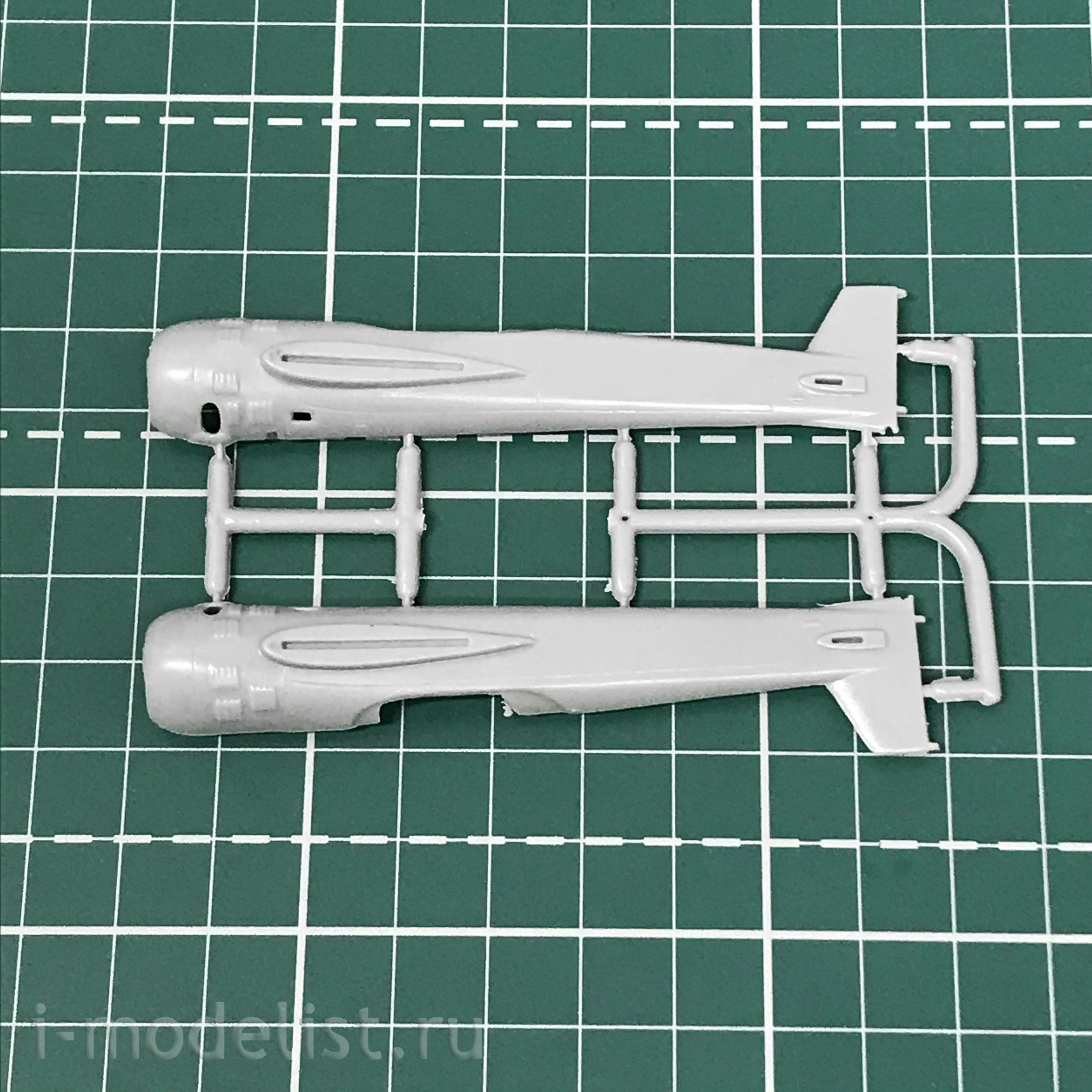72205 Amodel 1/72 Yakovlev Yak-55M