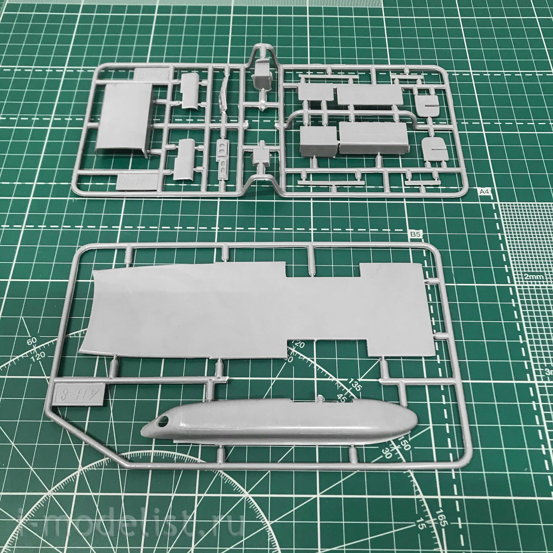 72228 Amodel 1/72 Antonov An-8 NATO code 